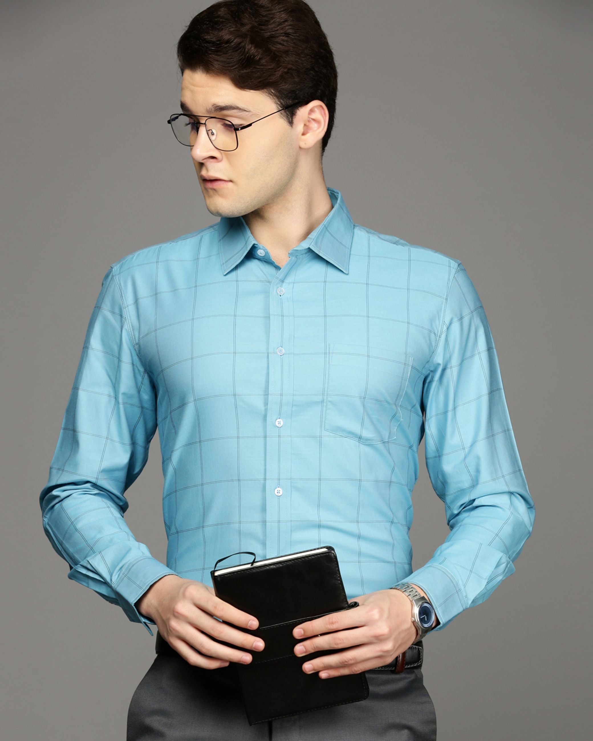 Men Blue Cotton Blend Slim Shirt