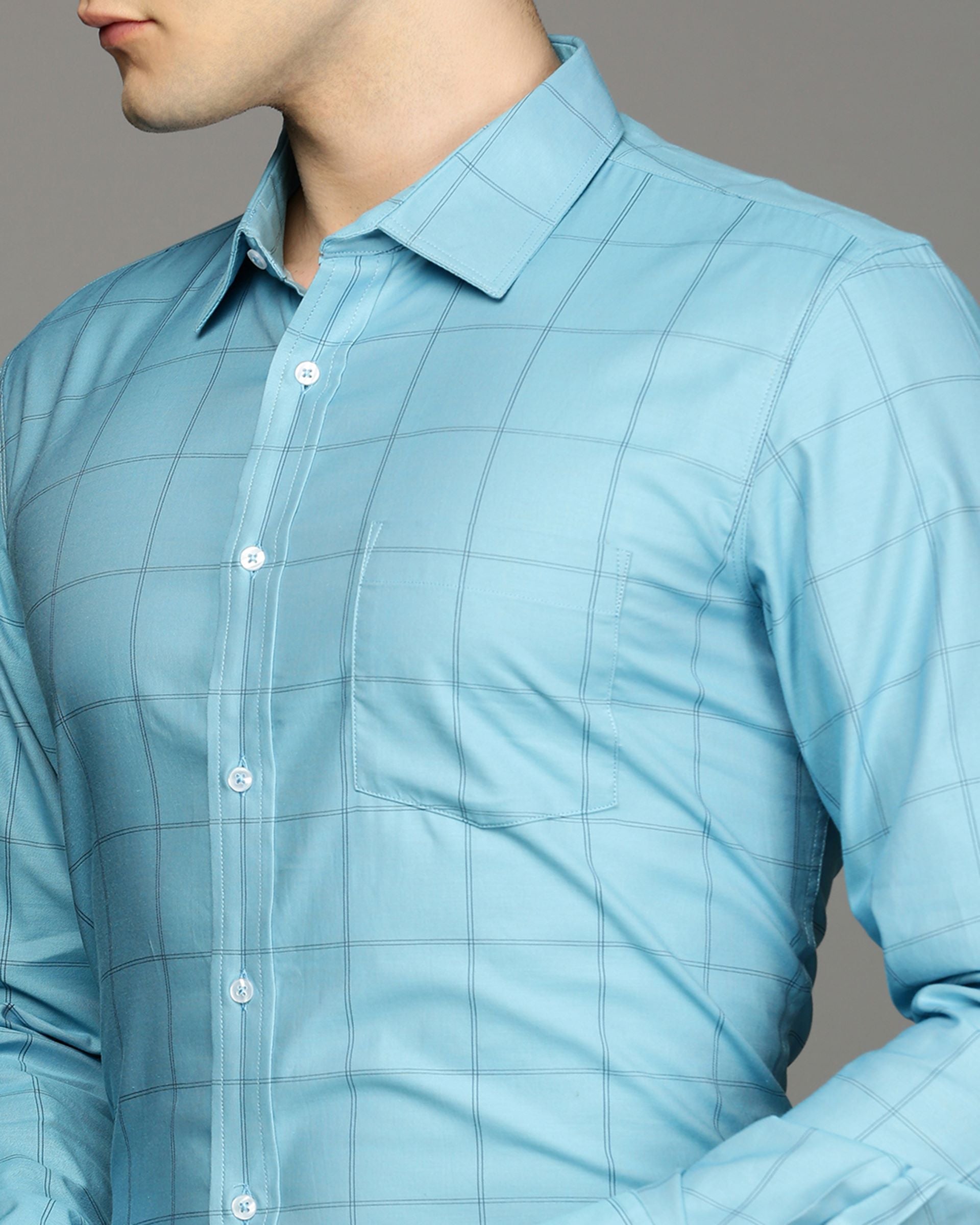 Men Blue Cotton Blend Slim Shirt