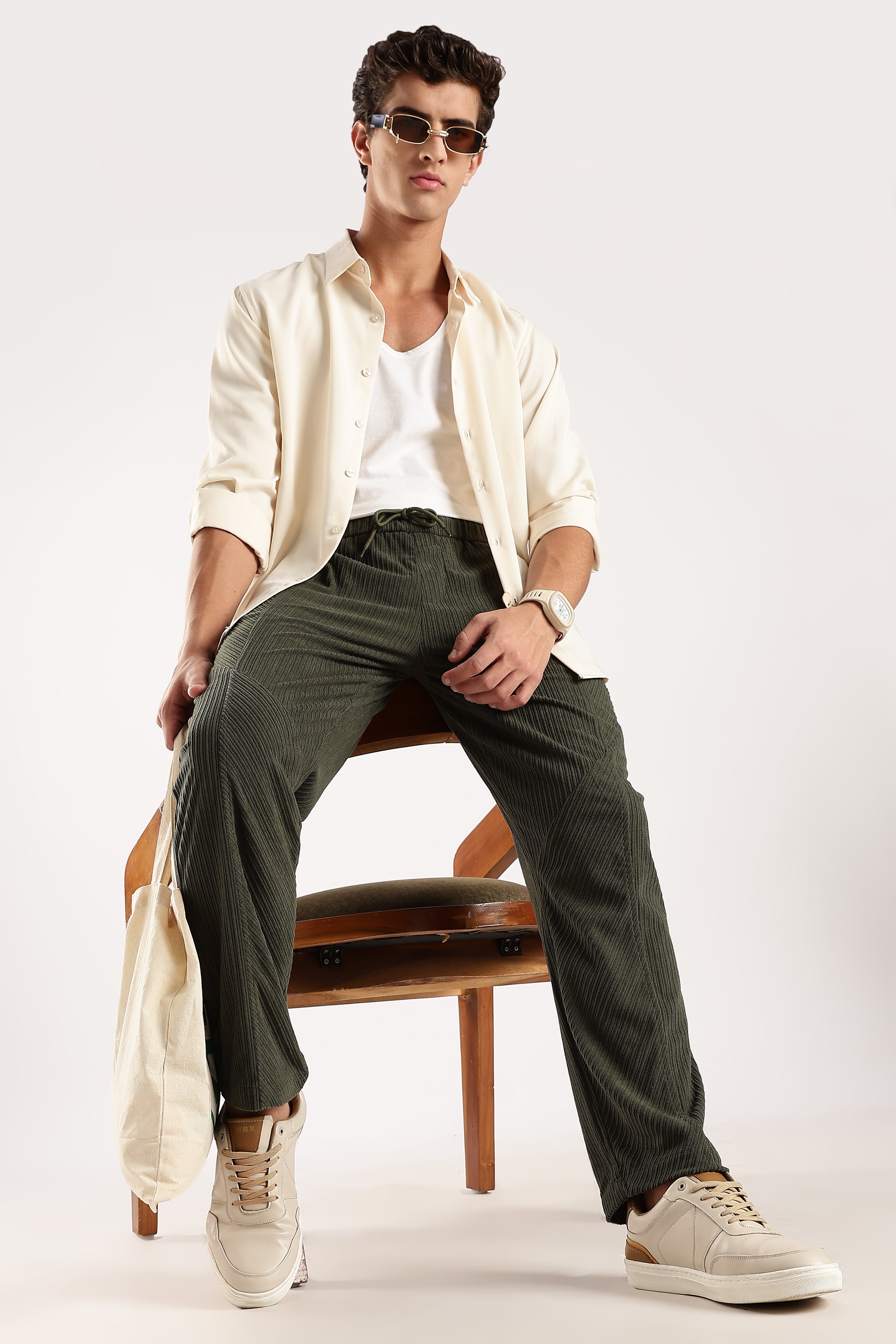 Men Green Textured Drawcord Trousers