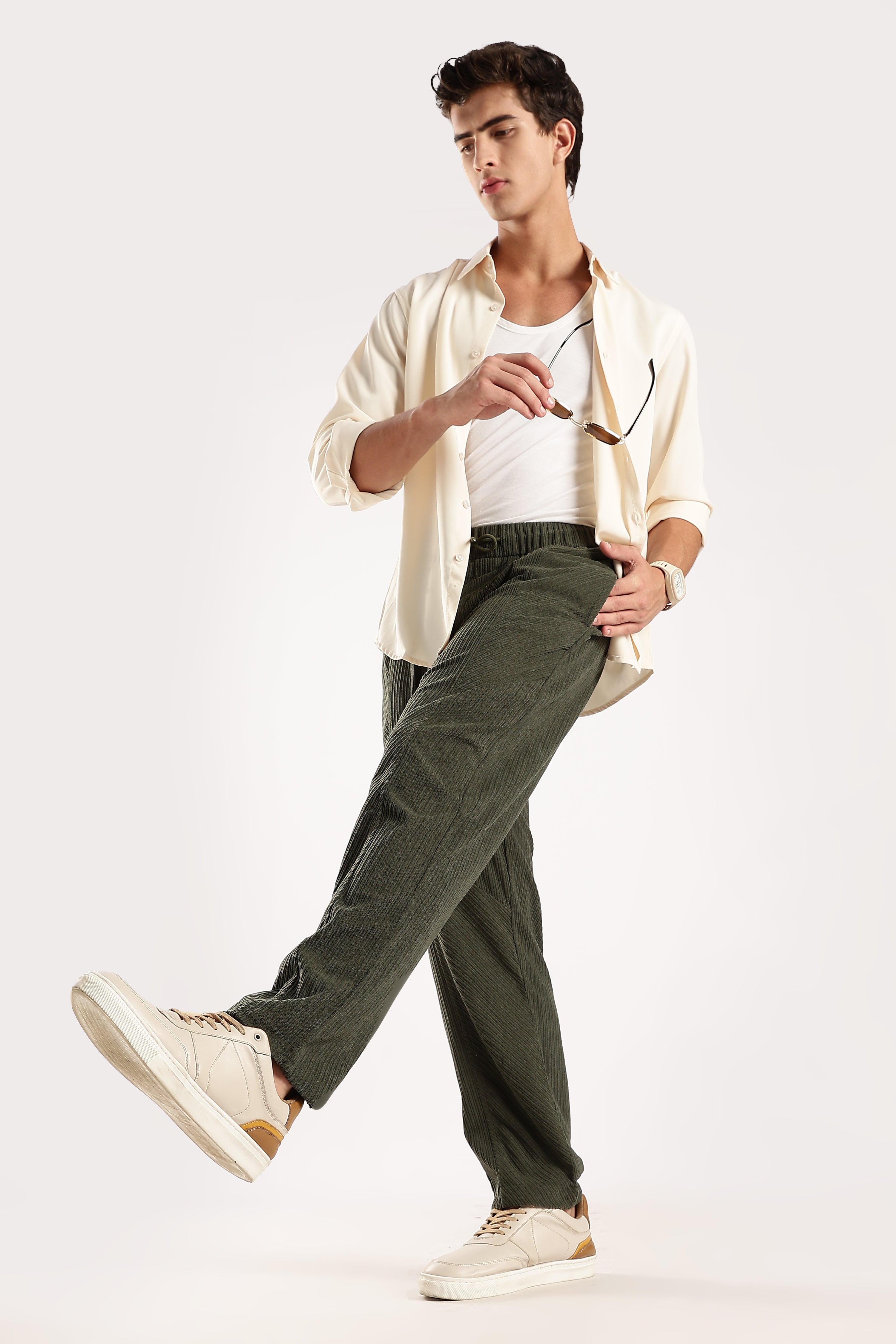 Men Green Textured Drawcord Trousers