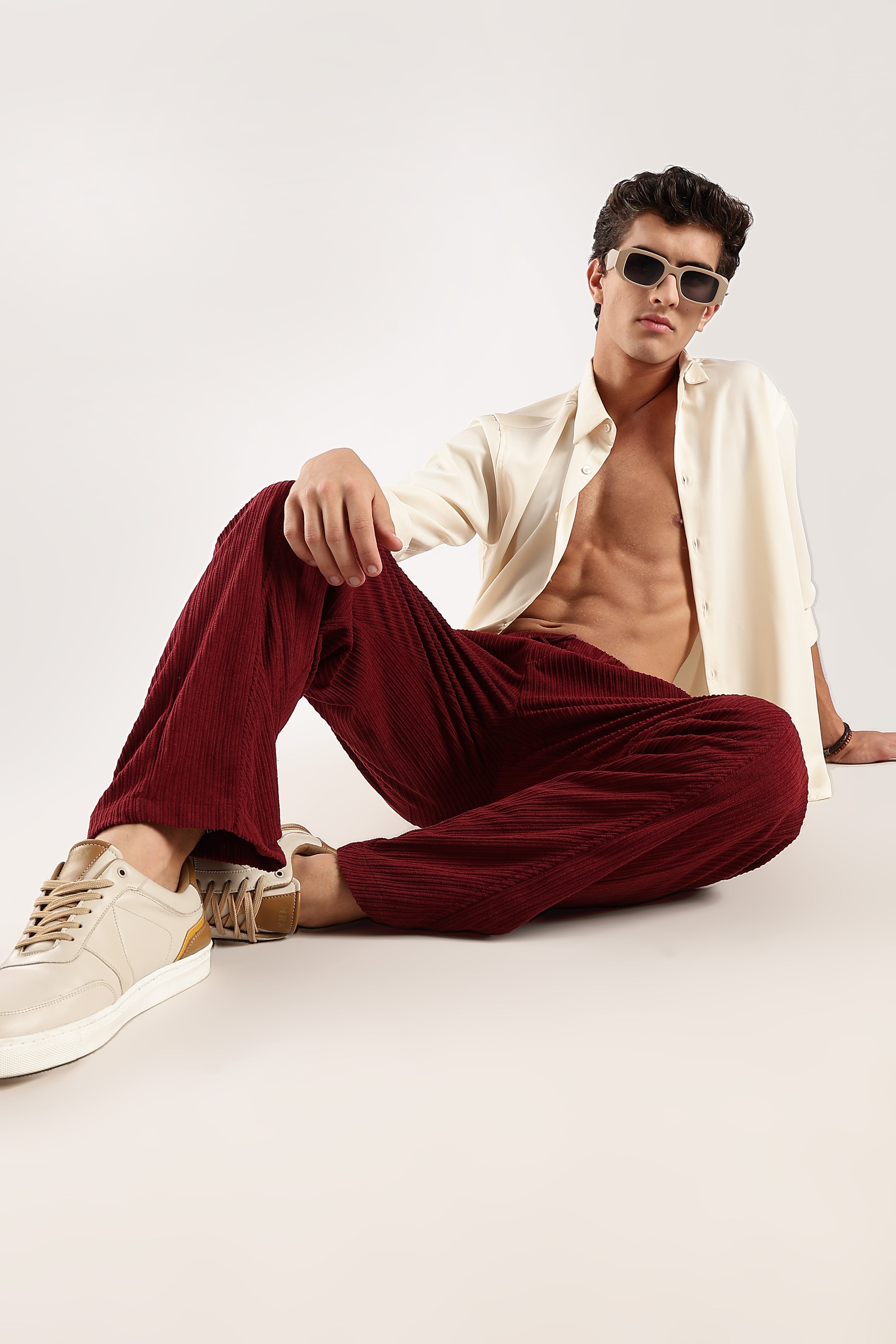 Men Maroon Textured Drawcord Trousers
