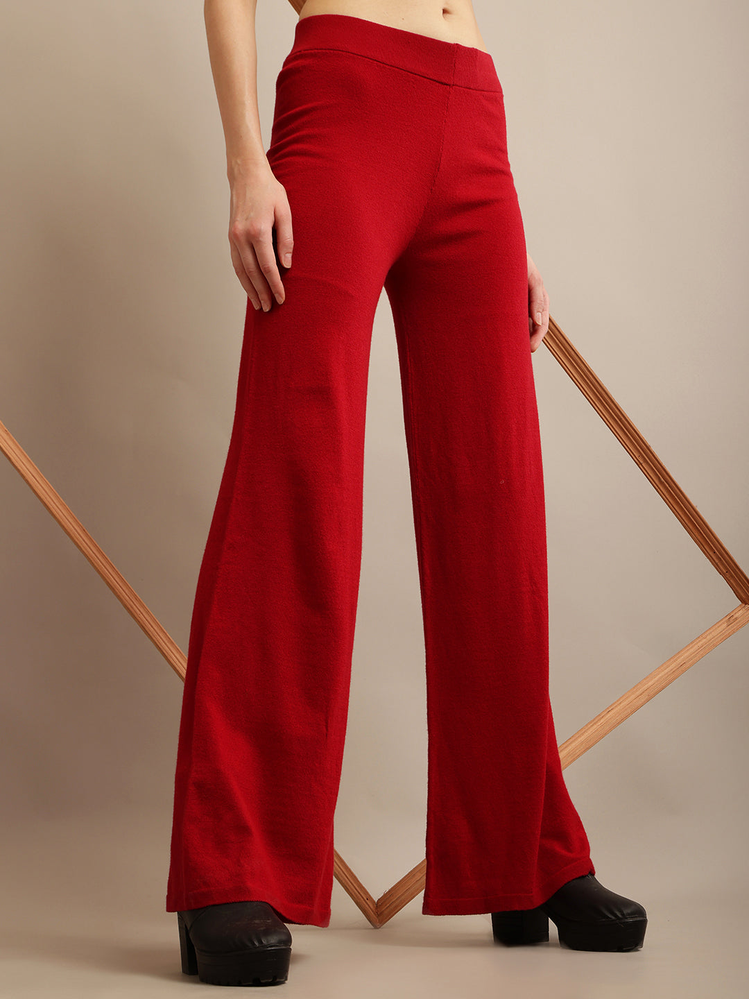 Women Solid Flared Pants