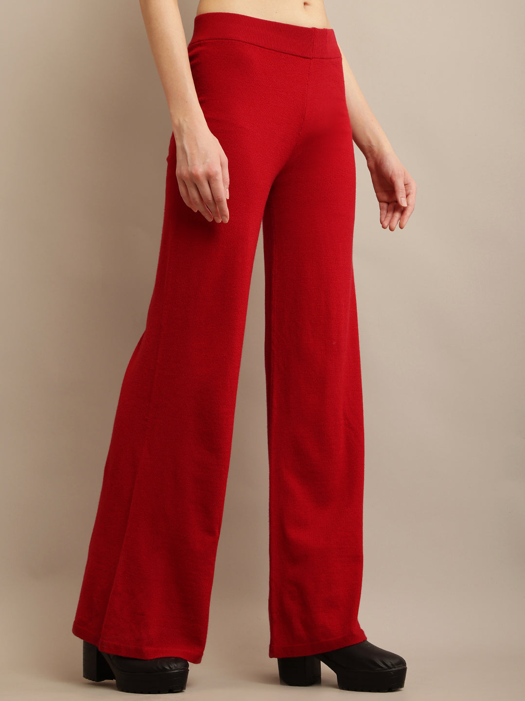 Women Solid Flared Pants