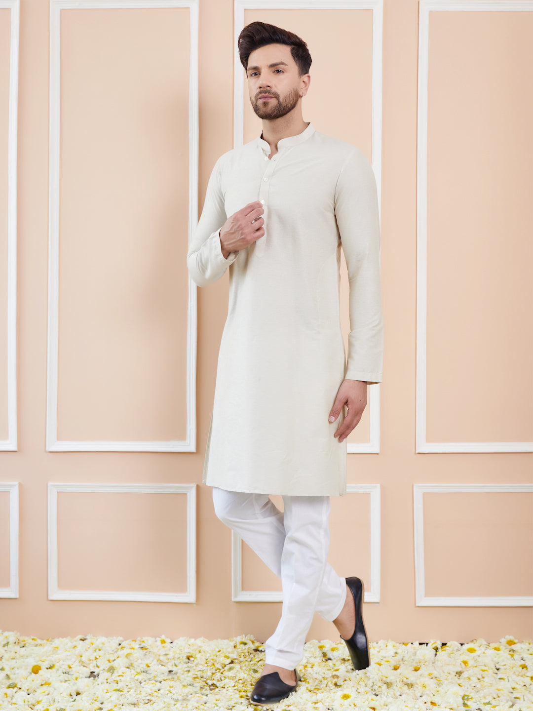 Men Cream Cotton Solid Straight Kurta