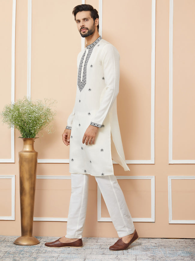 Men Cream Embroidered Chanderi Silk Straight Kurta