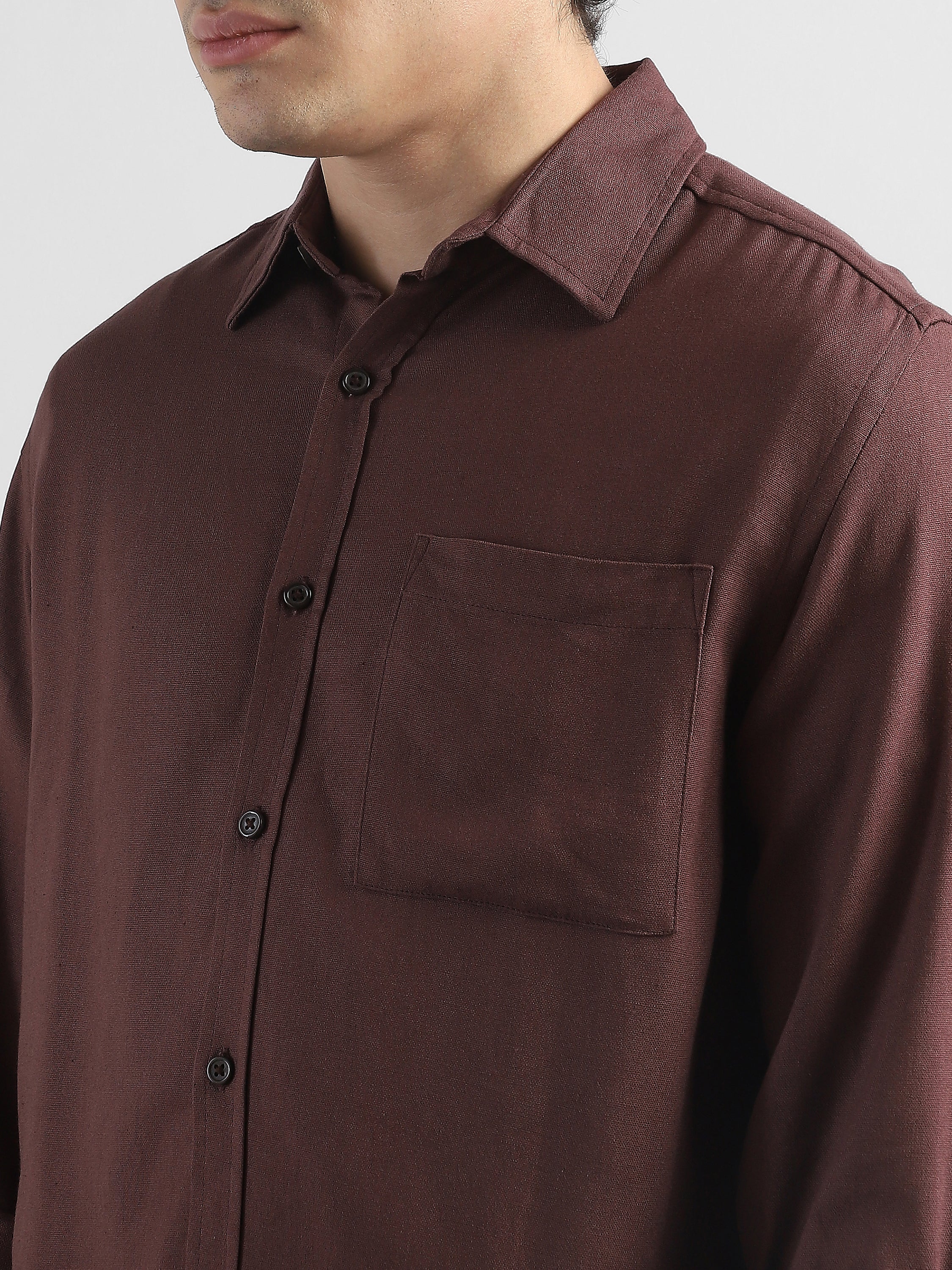 Men Maroon Regular Fit Shirt with front pocket