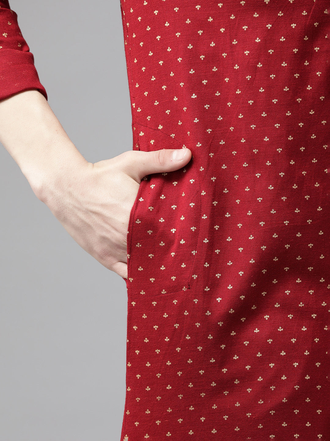 Men Maroon & Gold Printed Straight Kurta