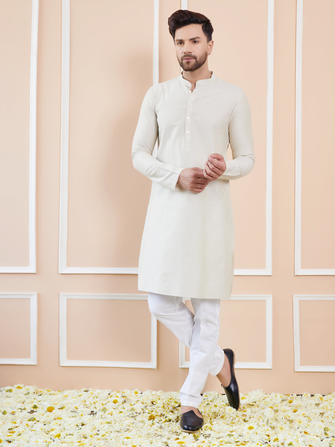 Men Cream Cotton Solid Straight Kurta