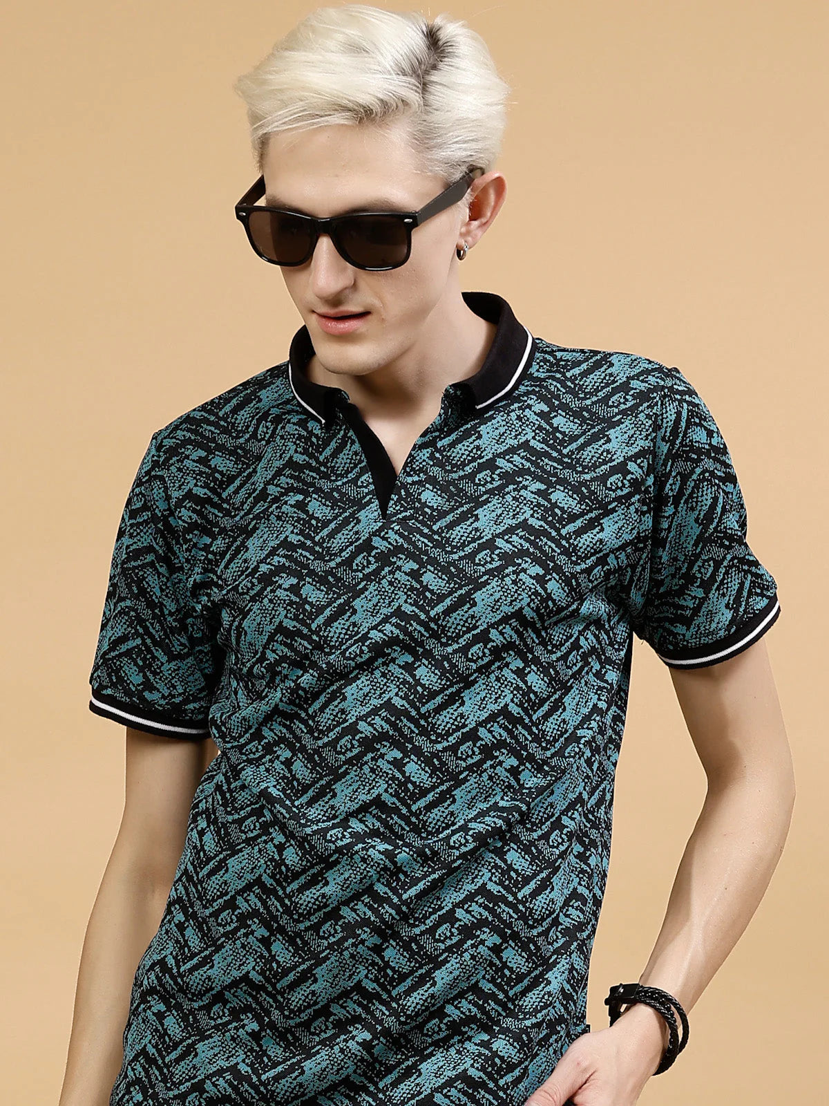 Men Abstract Jacquard Polo Highlow T-Shirt