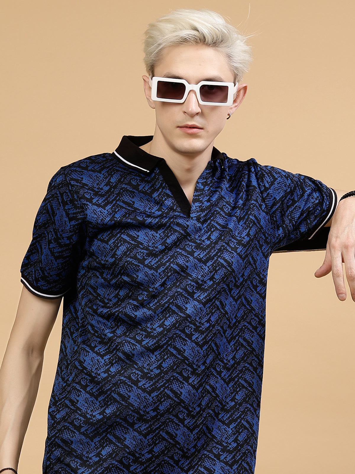 Men Abstract Jacquard Polo Highlow T-Shirt
