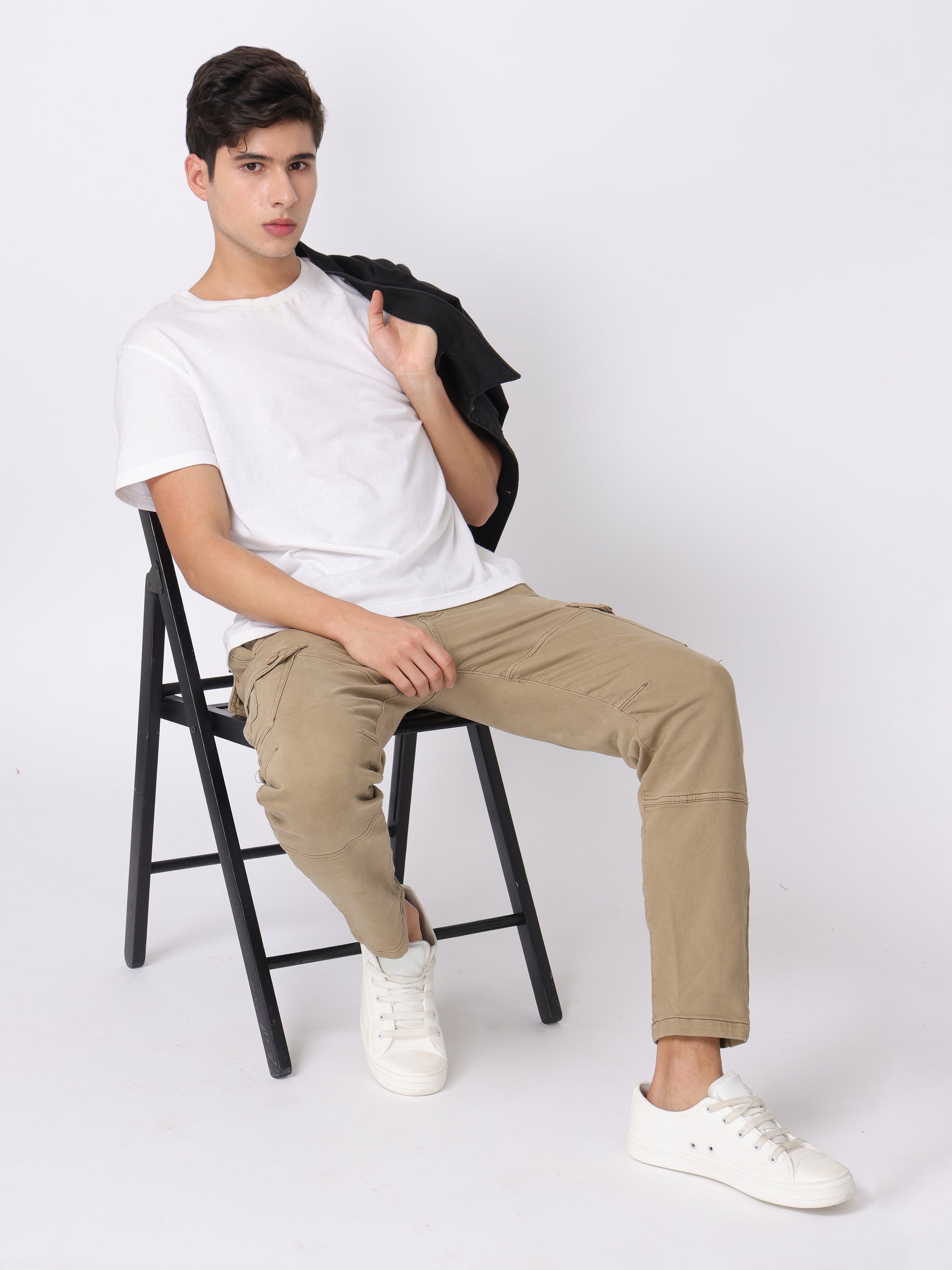 Men Beige Relaxed Fit Cargo Pants