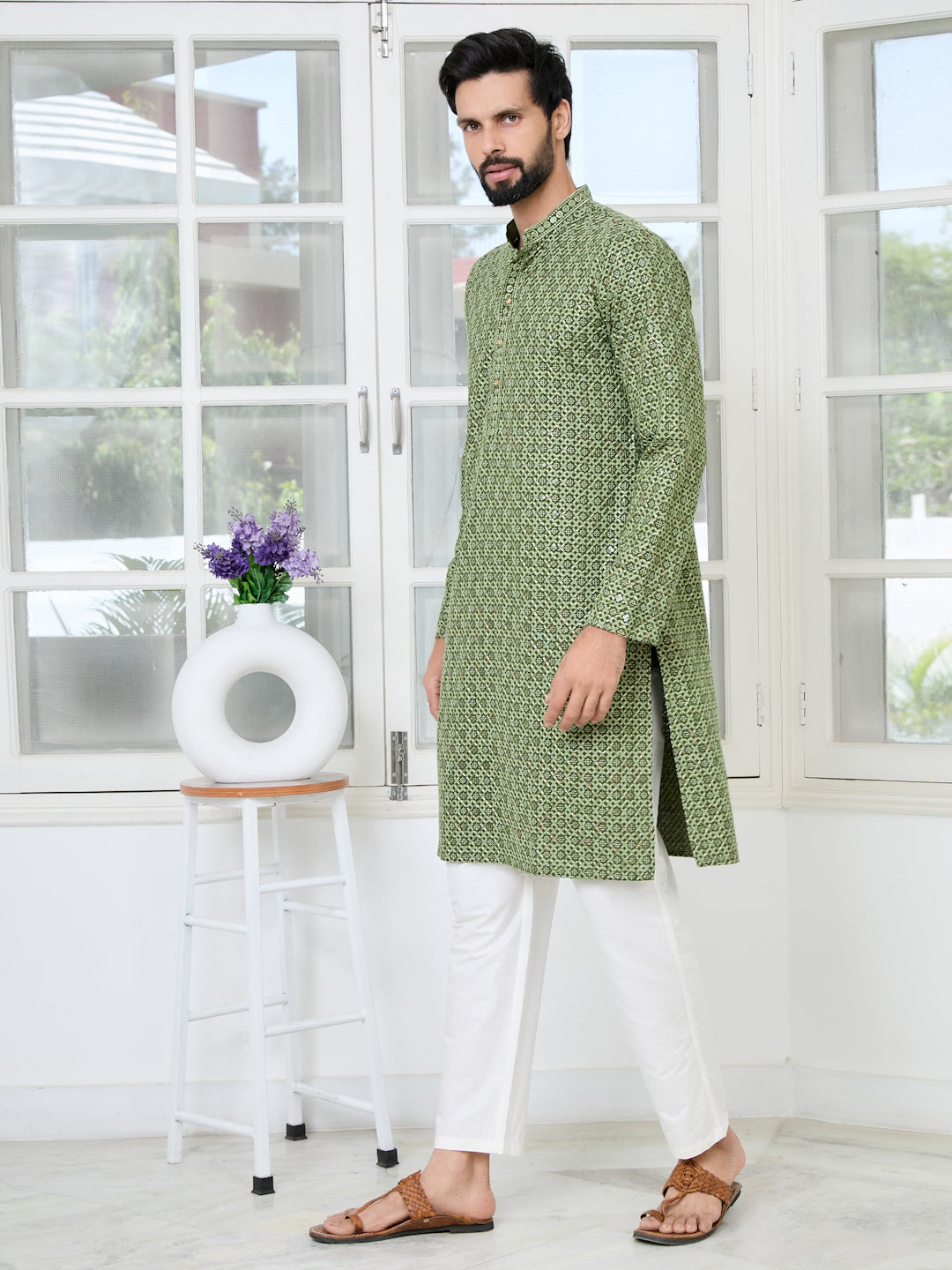 Men Green Embroidered Straight Kurta