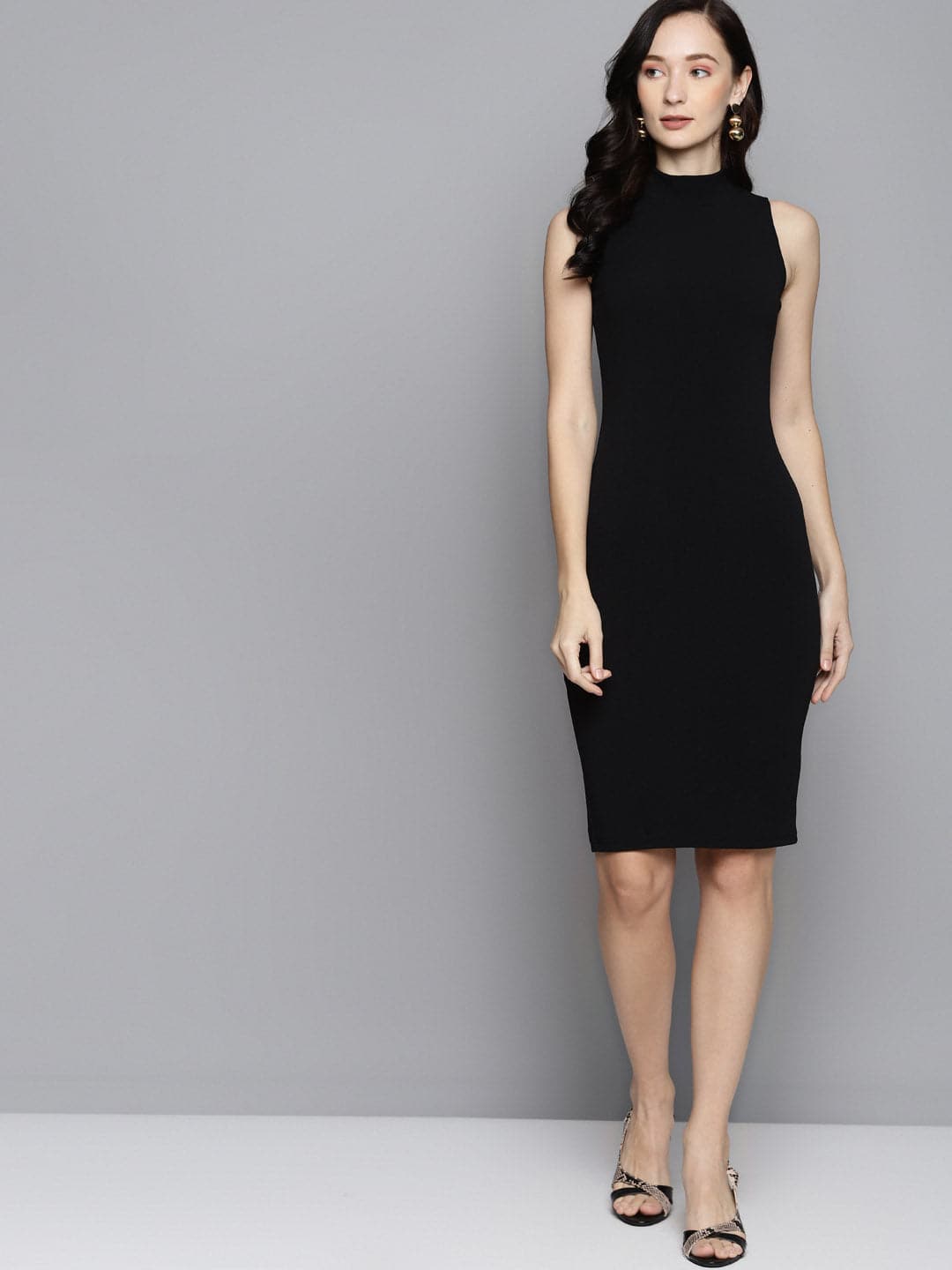 Buy Black Sleeveless Bodycon Dress By SASSAFRAS Online | FYVA Buy Black Sleeveless Bodycon Dress By SASSAFRAS Online | FYVA