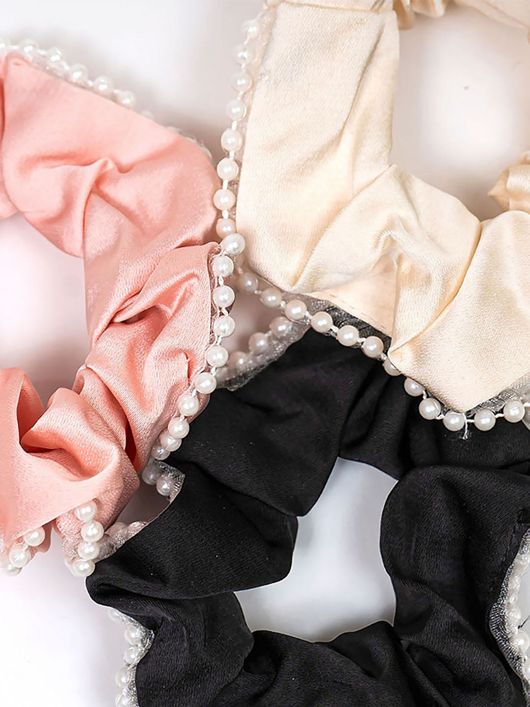 Pearl Scrunchies Set Of 3