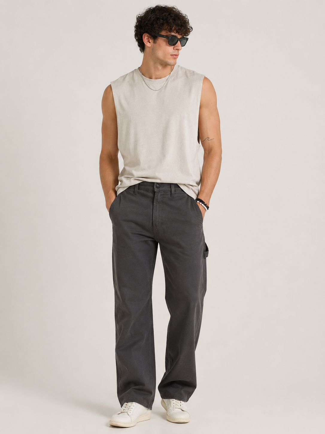 Men Grey Mid Rise Straight Fit Jeans