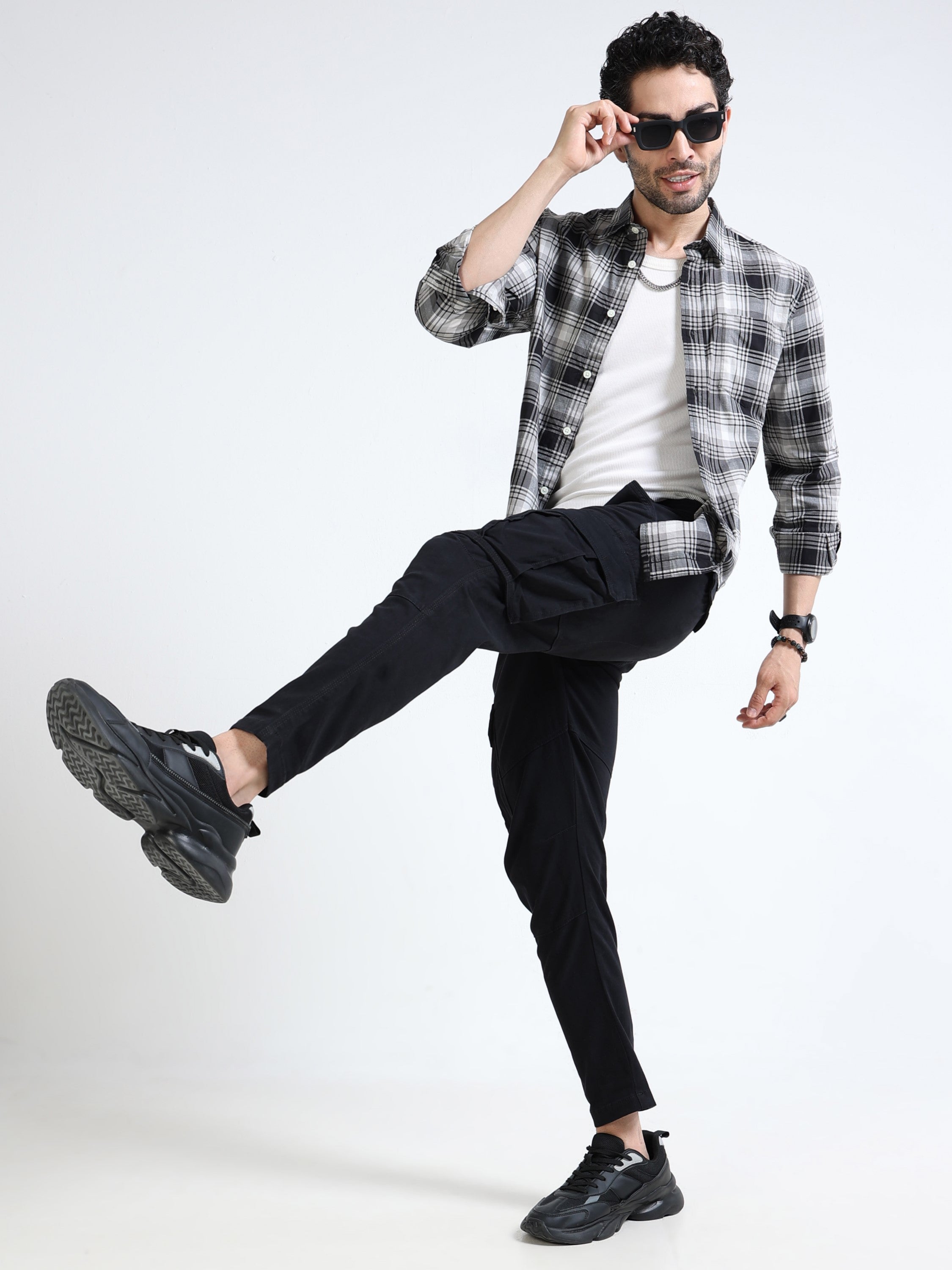 Men Black Mid Rise Cargo Pants