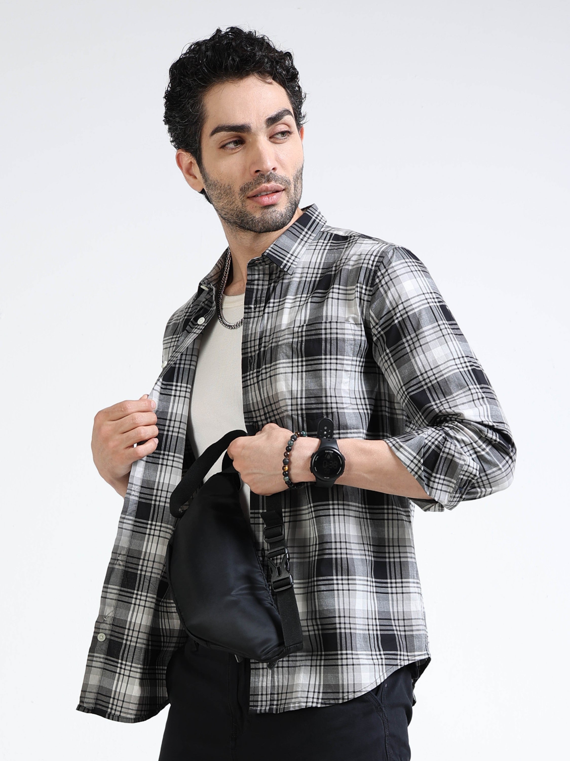 Men Black Regular Fit Check Shirt