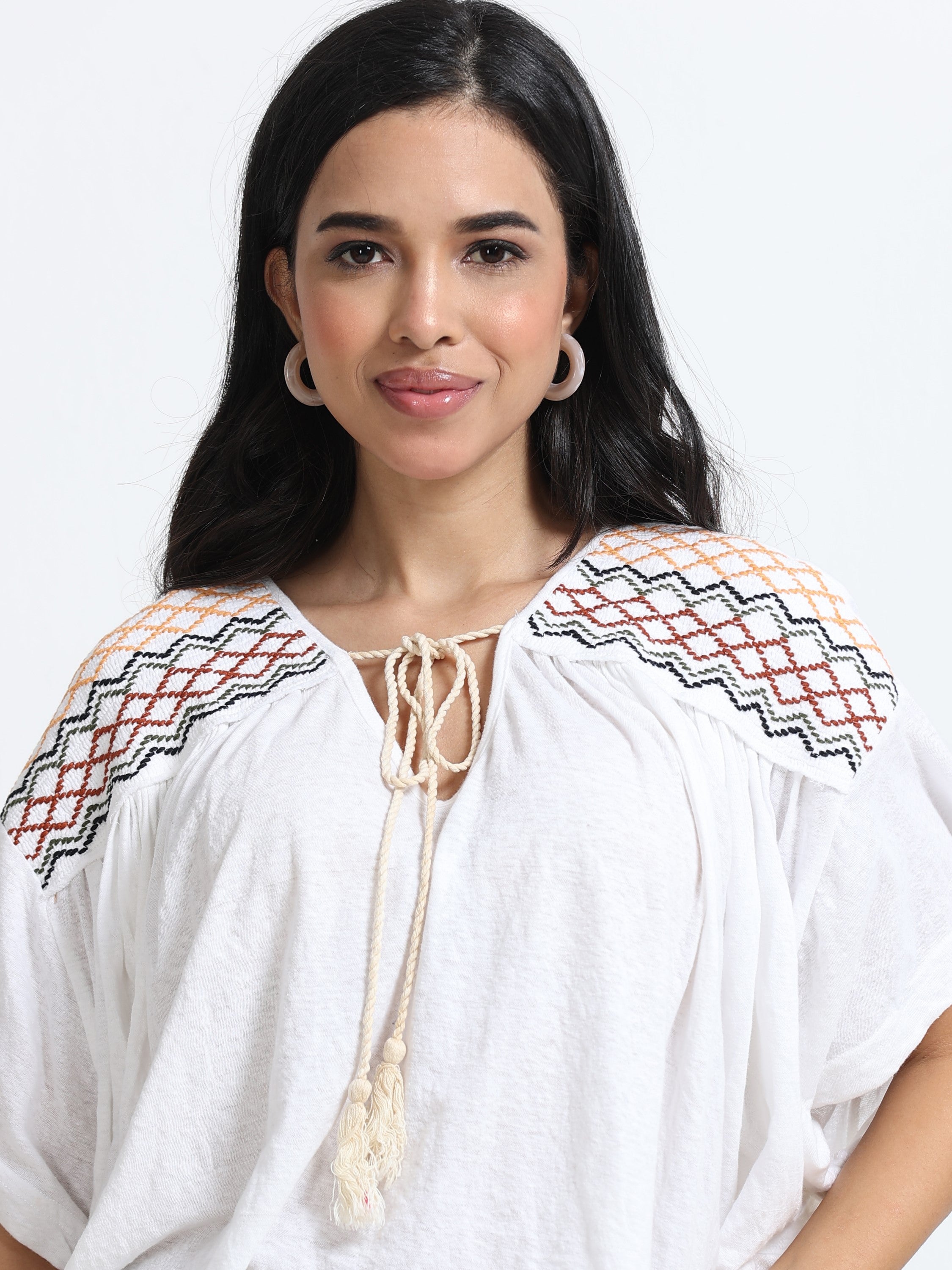 Women Trim Tassel Tie V-Neck Embroidery Top