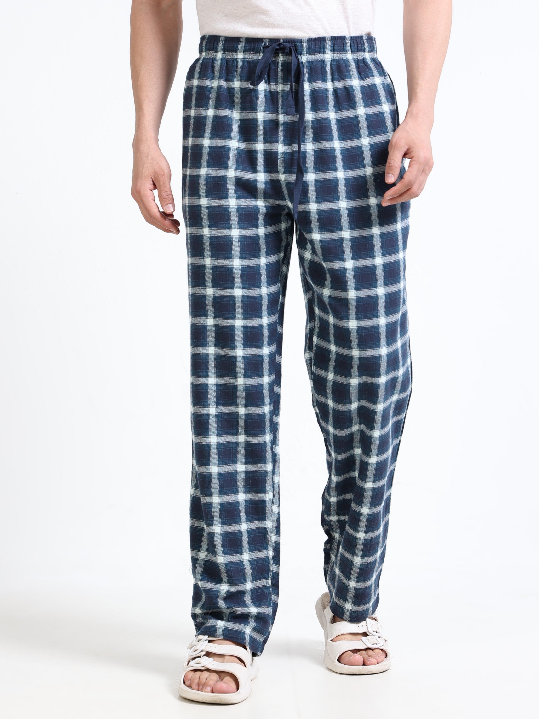 Men Blue & White Plaid Pants
