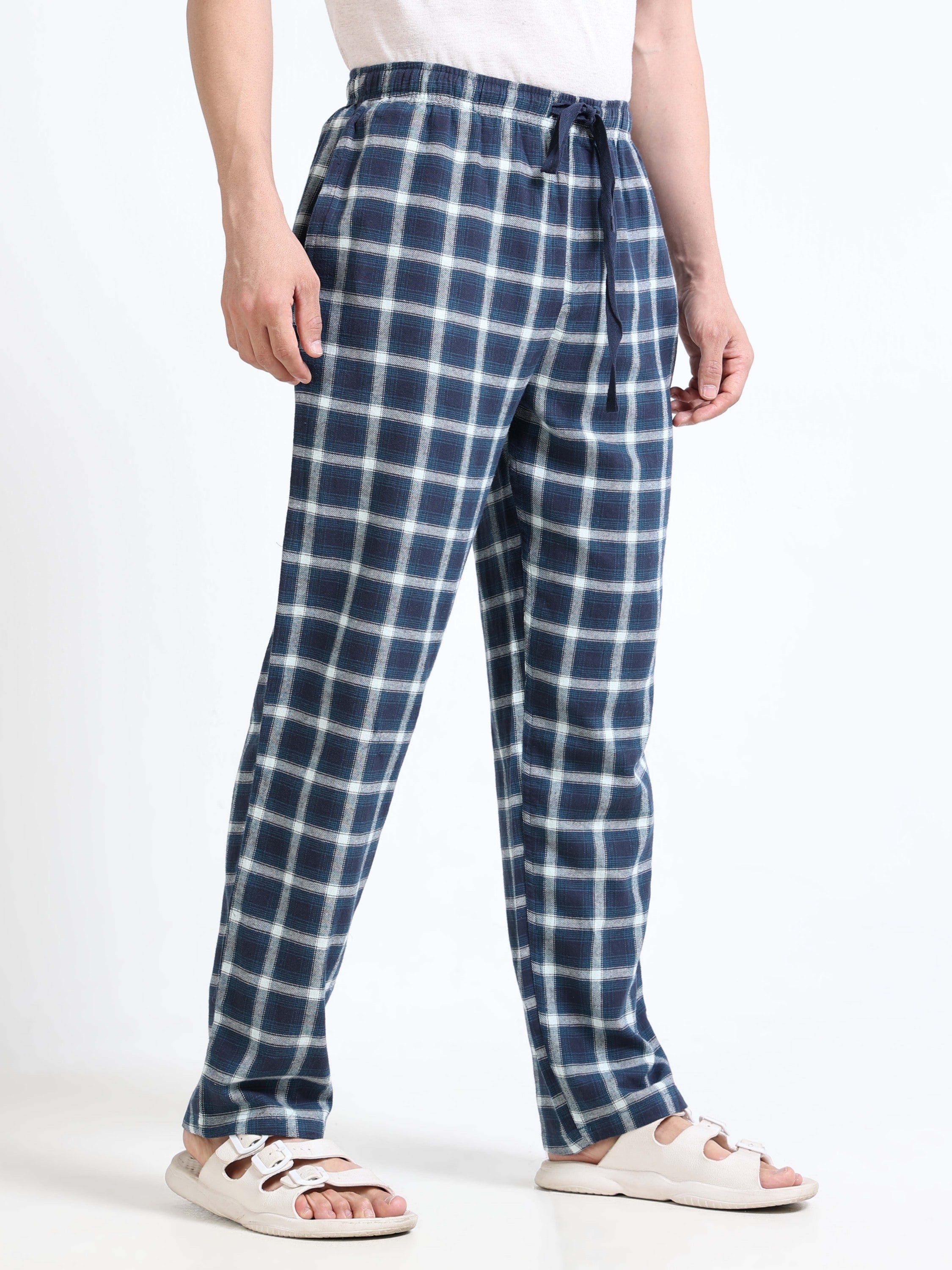 Men Blue & White Plaid Pants
