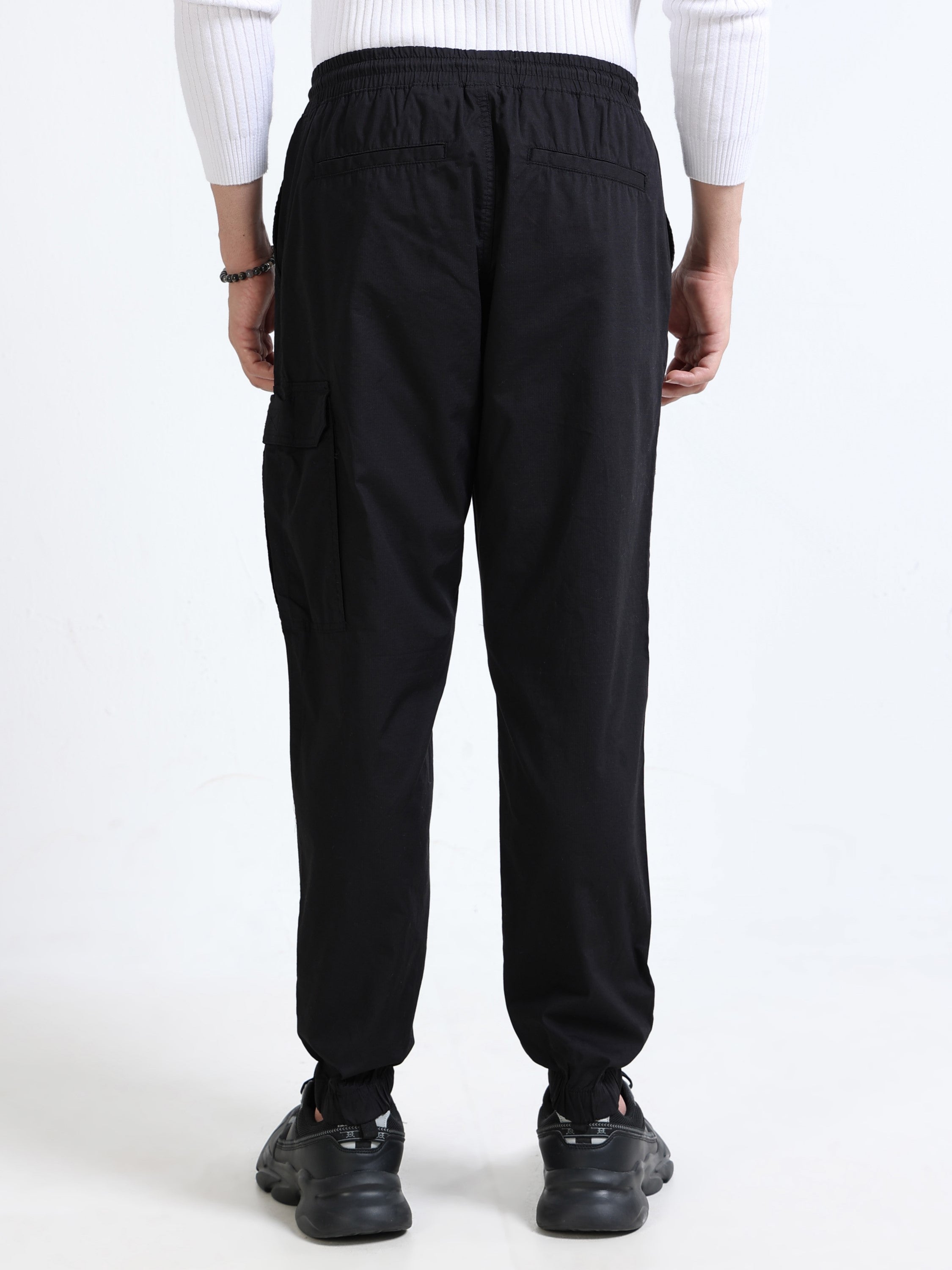Men Black Regular Fit Cargo Jogger Pants