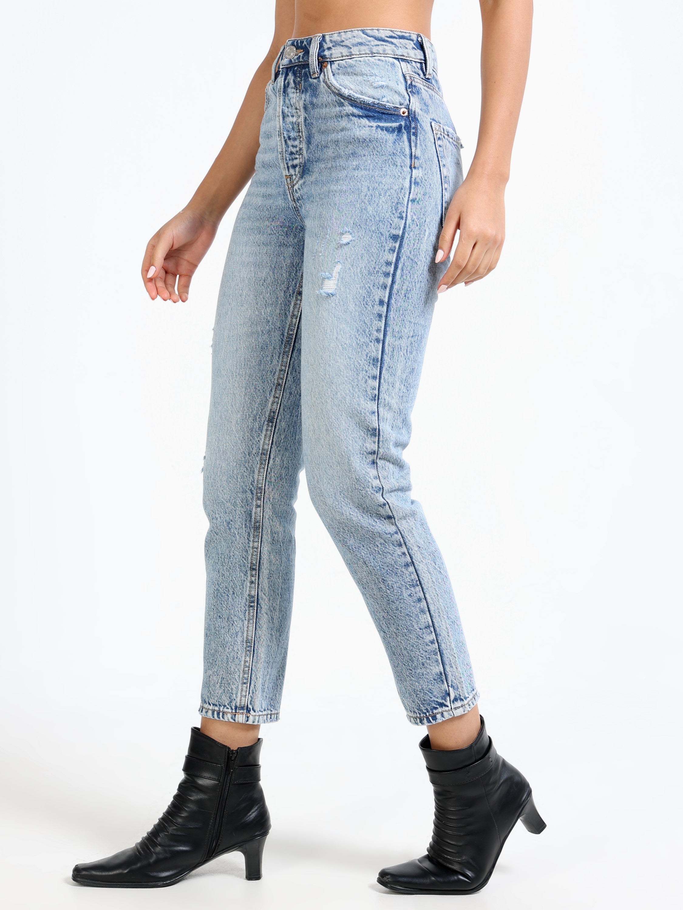 Women Light Blue Slim Fit Denims