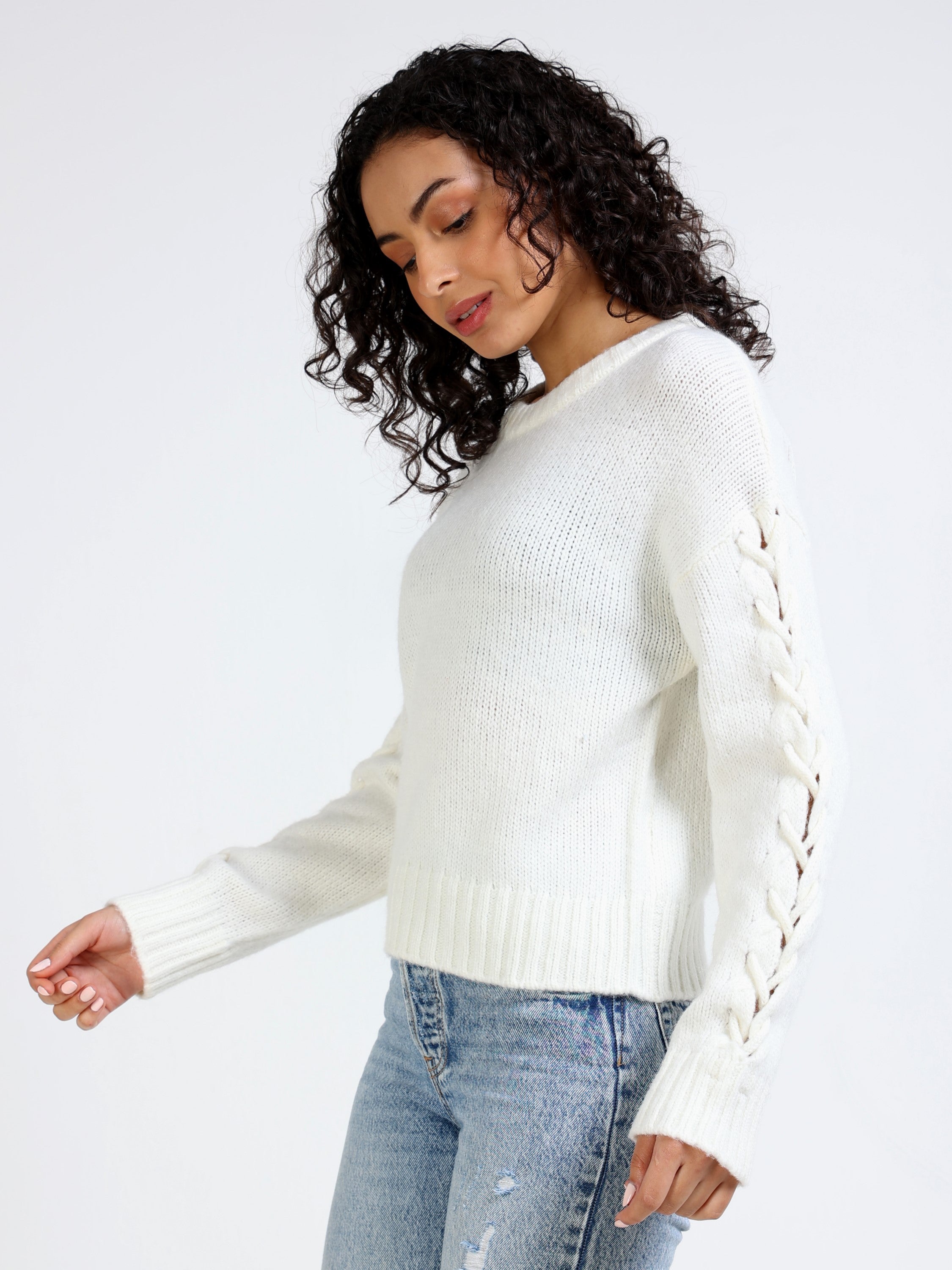 Women White Solid Pullover Sweater