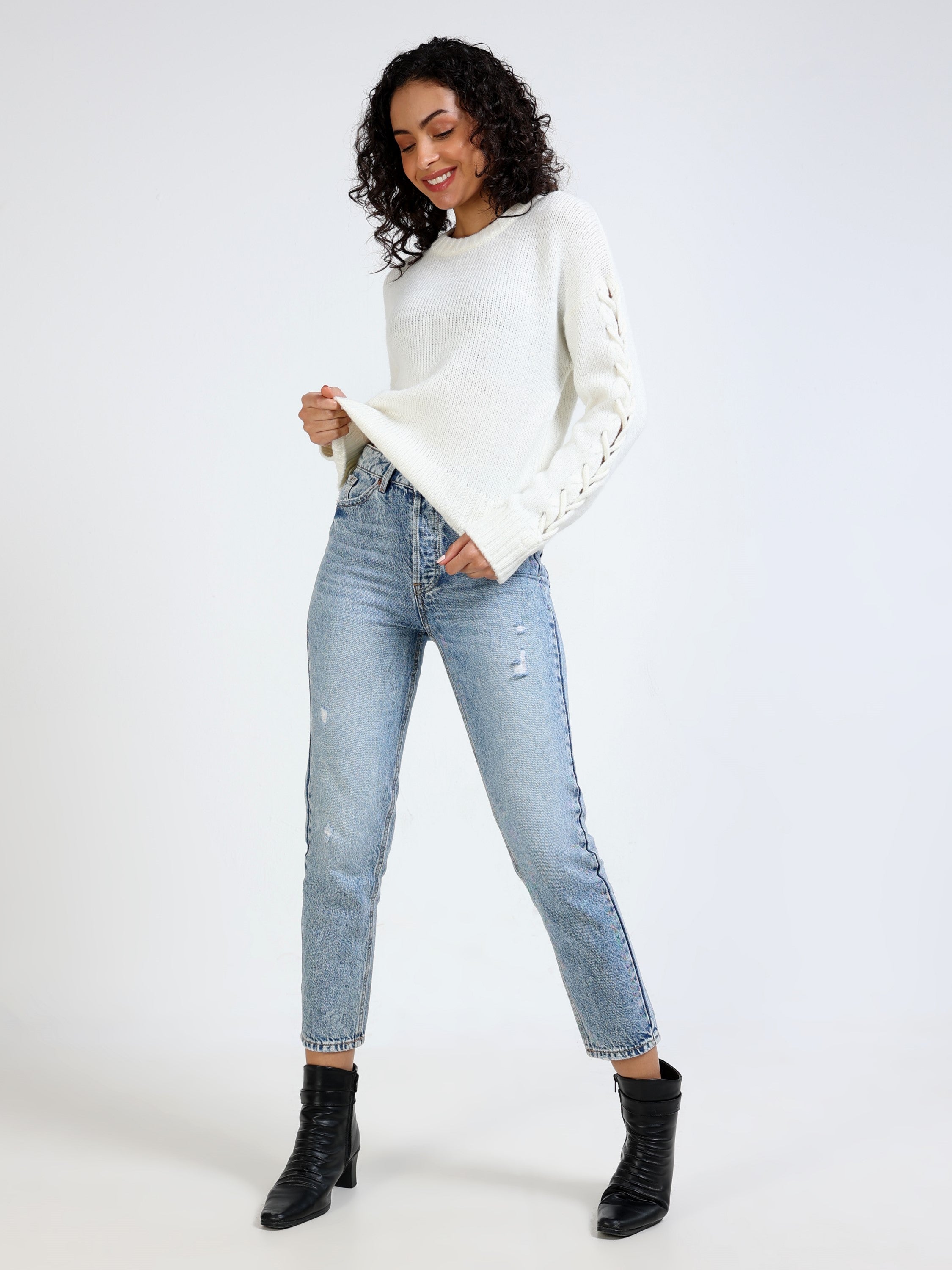 Women White Solid Pullover Sweater