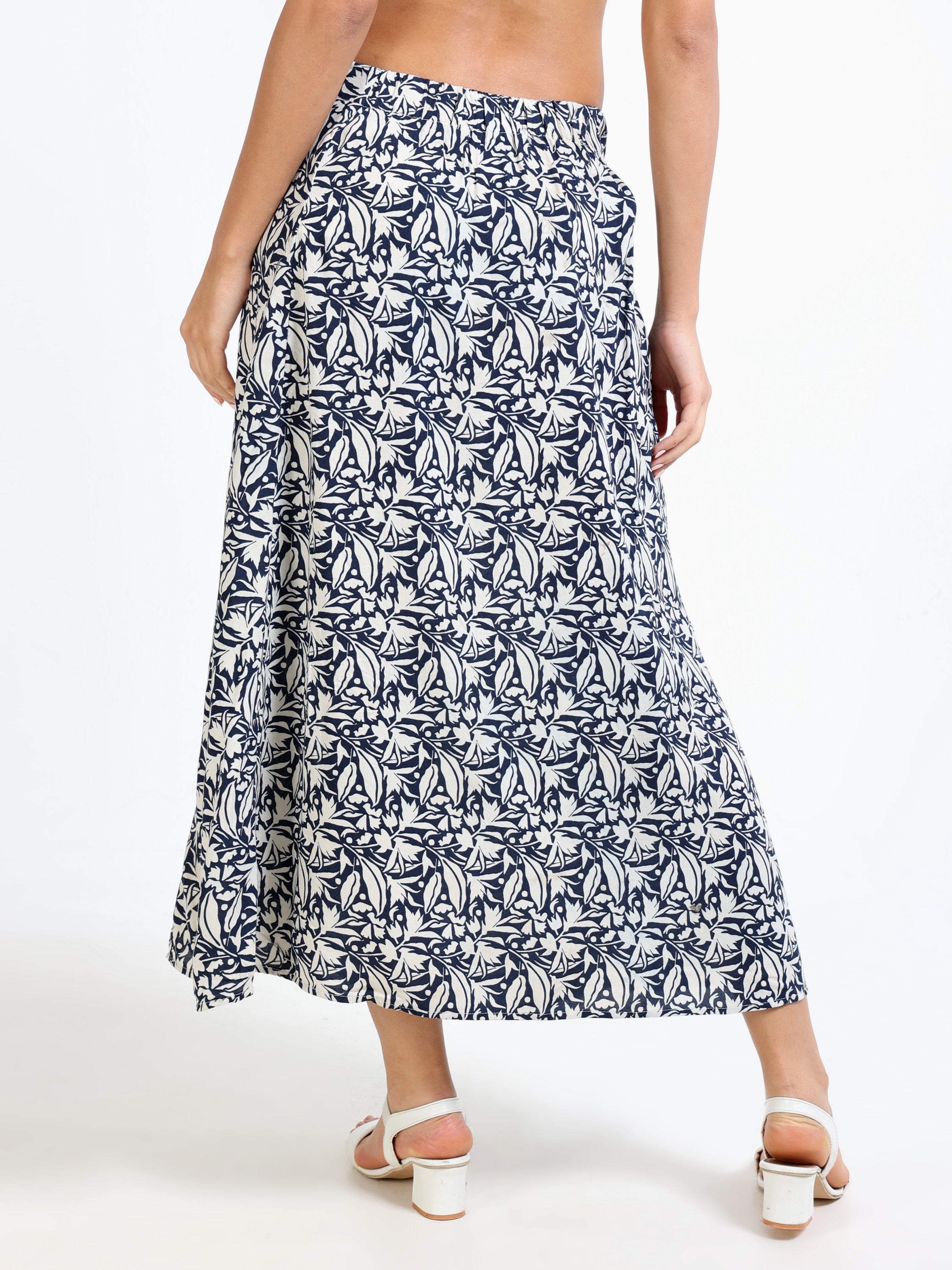 Women Navy Printed Straight Skirt