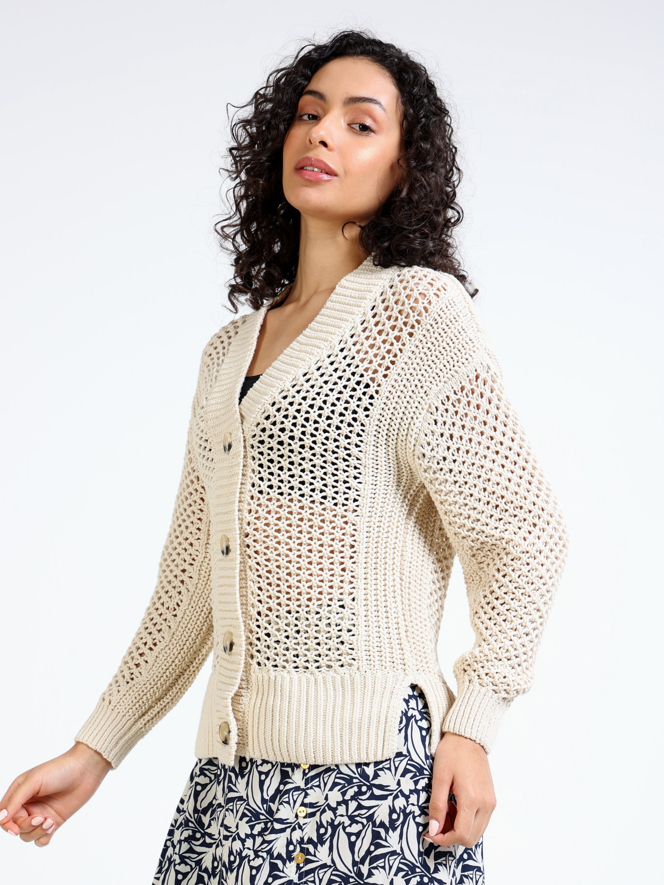 Women Cream Cable Knite Sweater