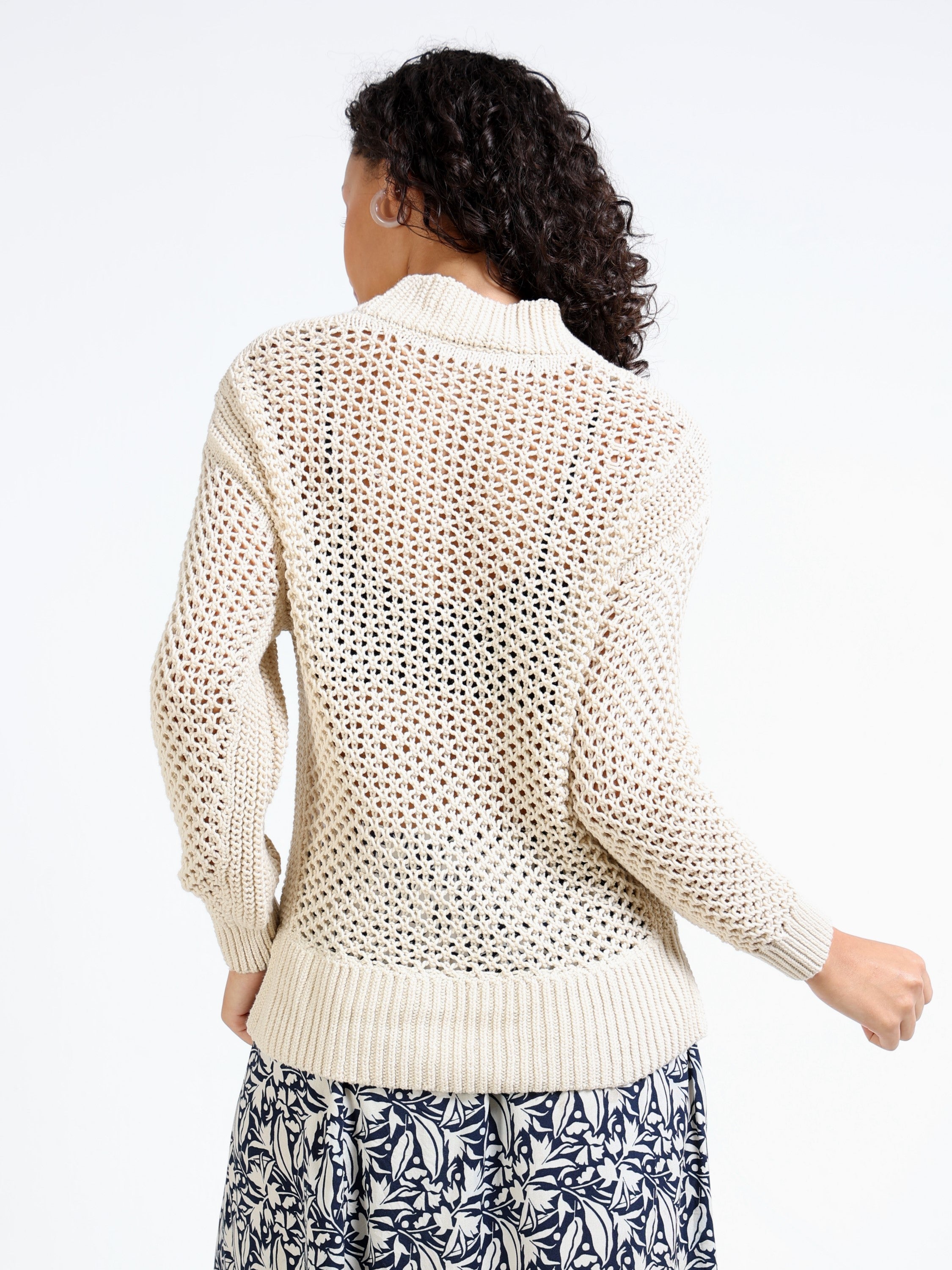 Women Cream Cable Knite Sweater