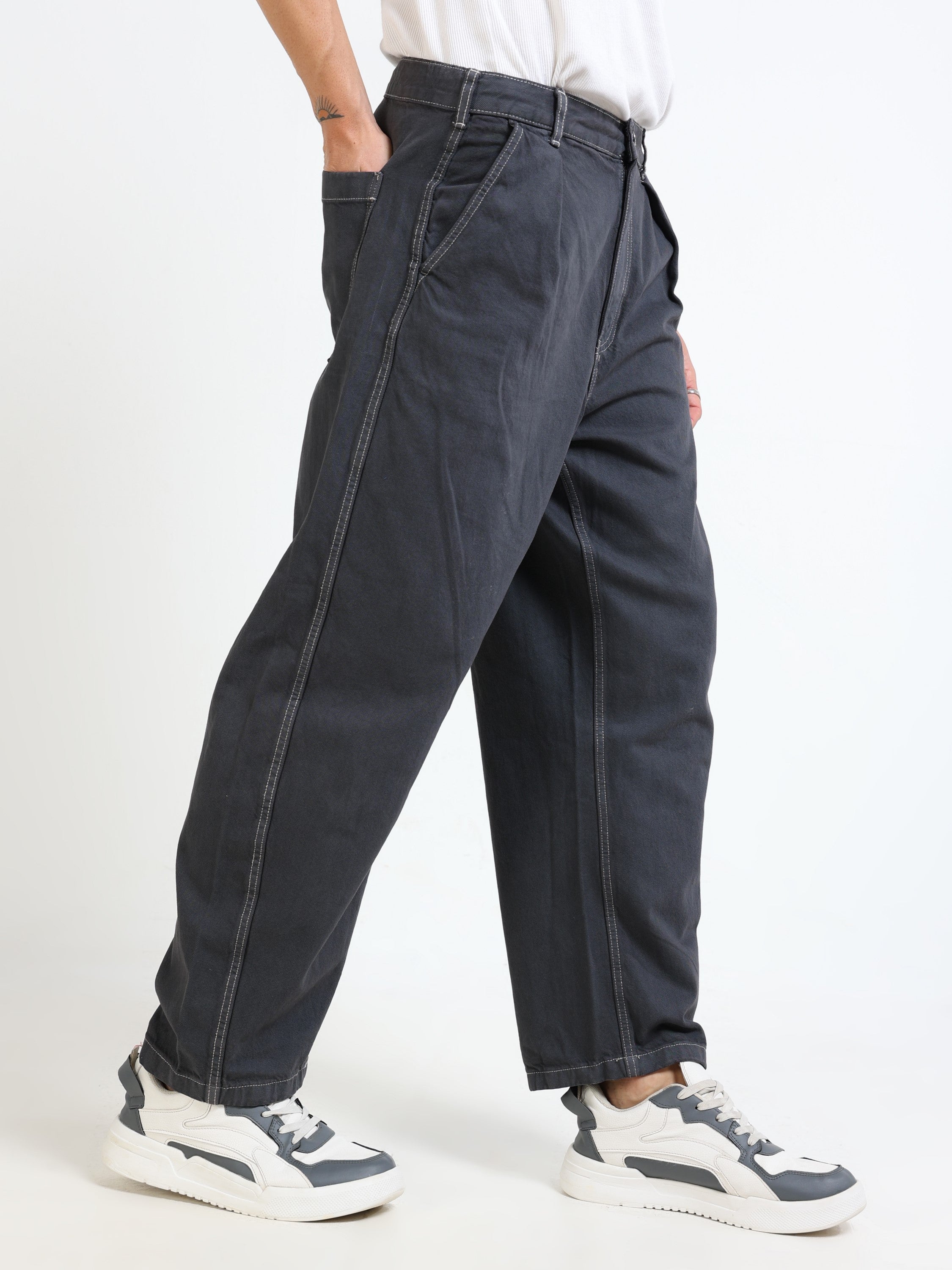 Men Black Baagy Fit Denim