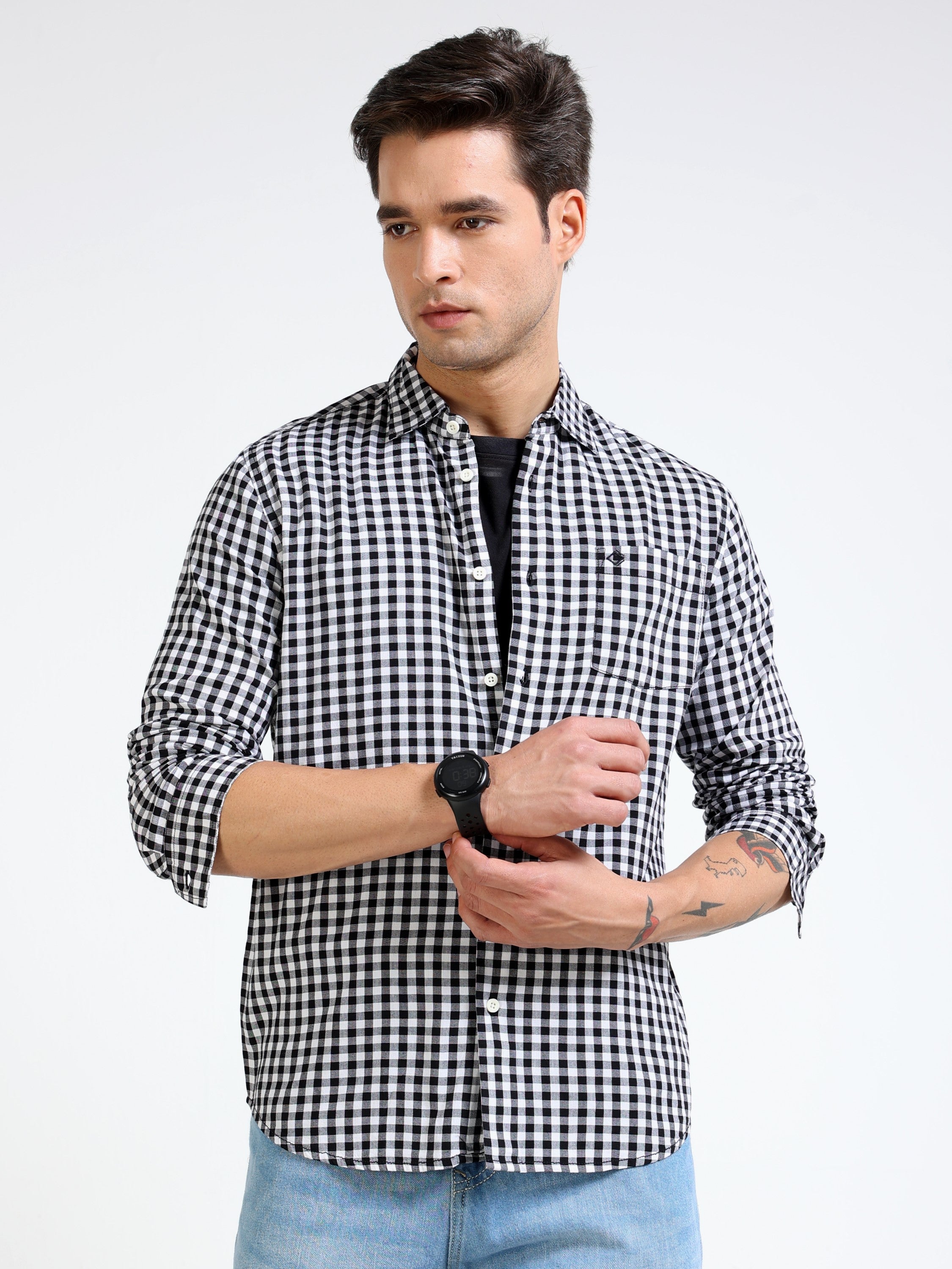 Men Black & White Check Full Sleeve Shirt