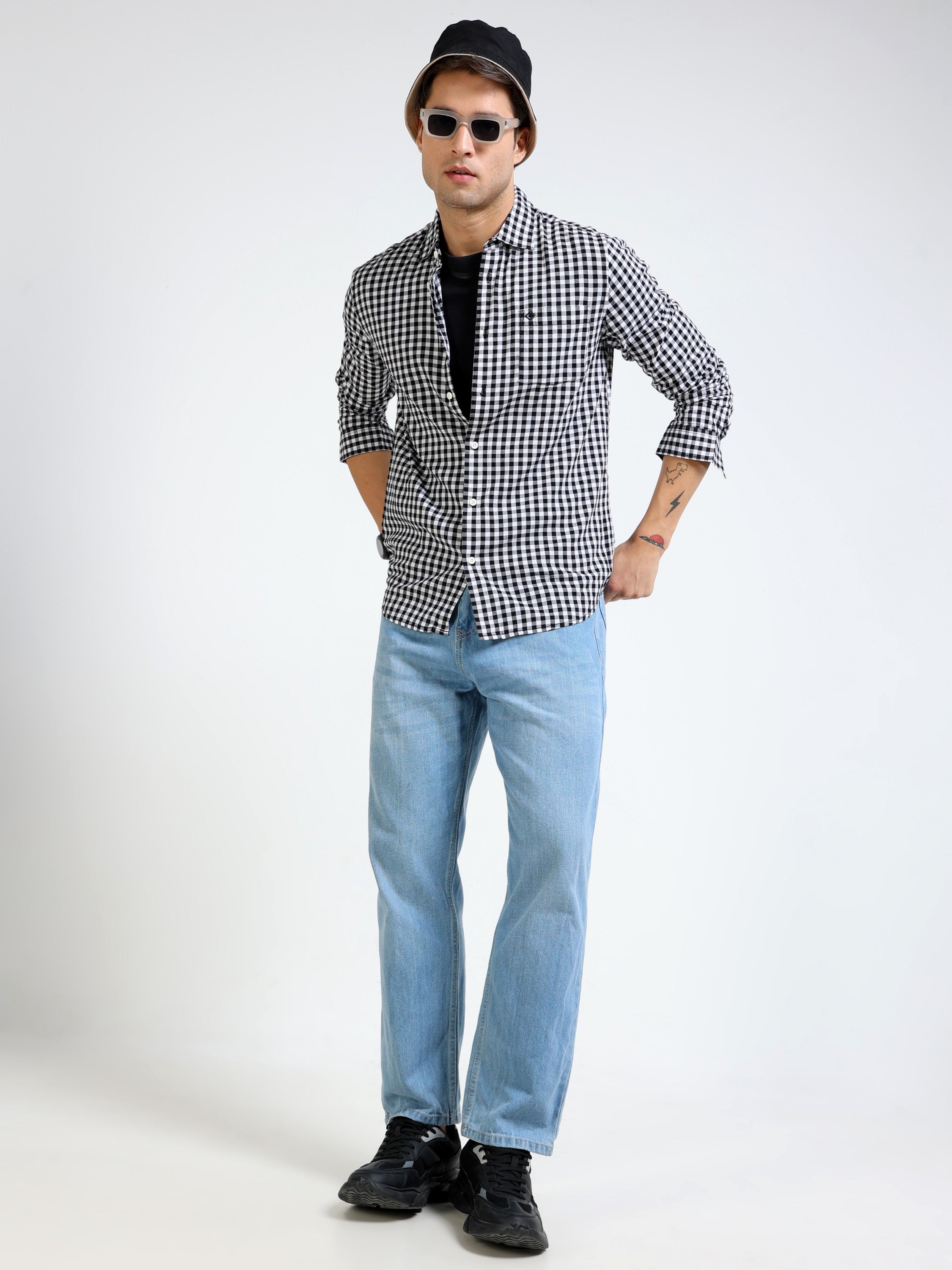 Men Black & White Check Full Sleeve Shirt