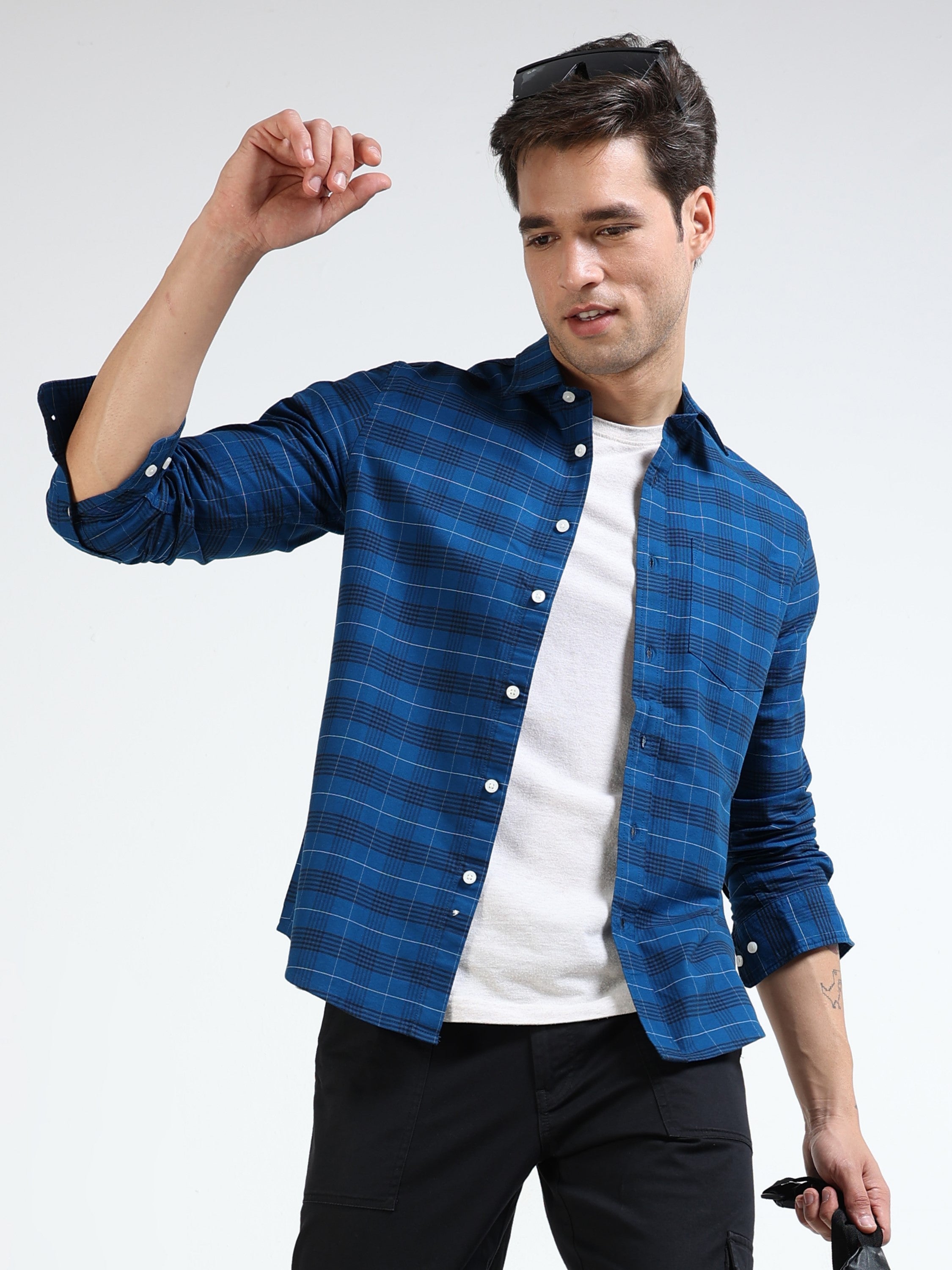 Men Blue & Black Check Slim Fit Shirt