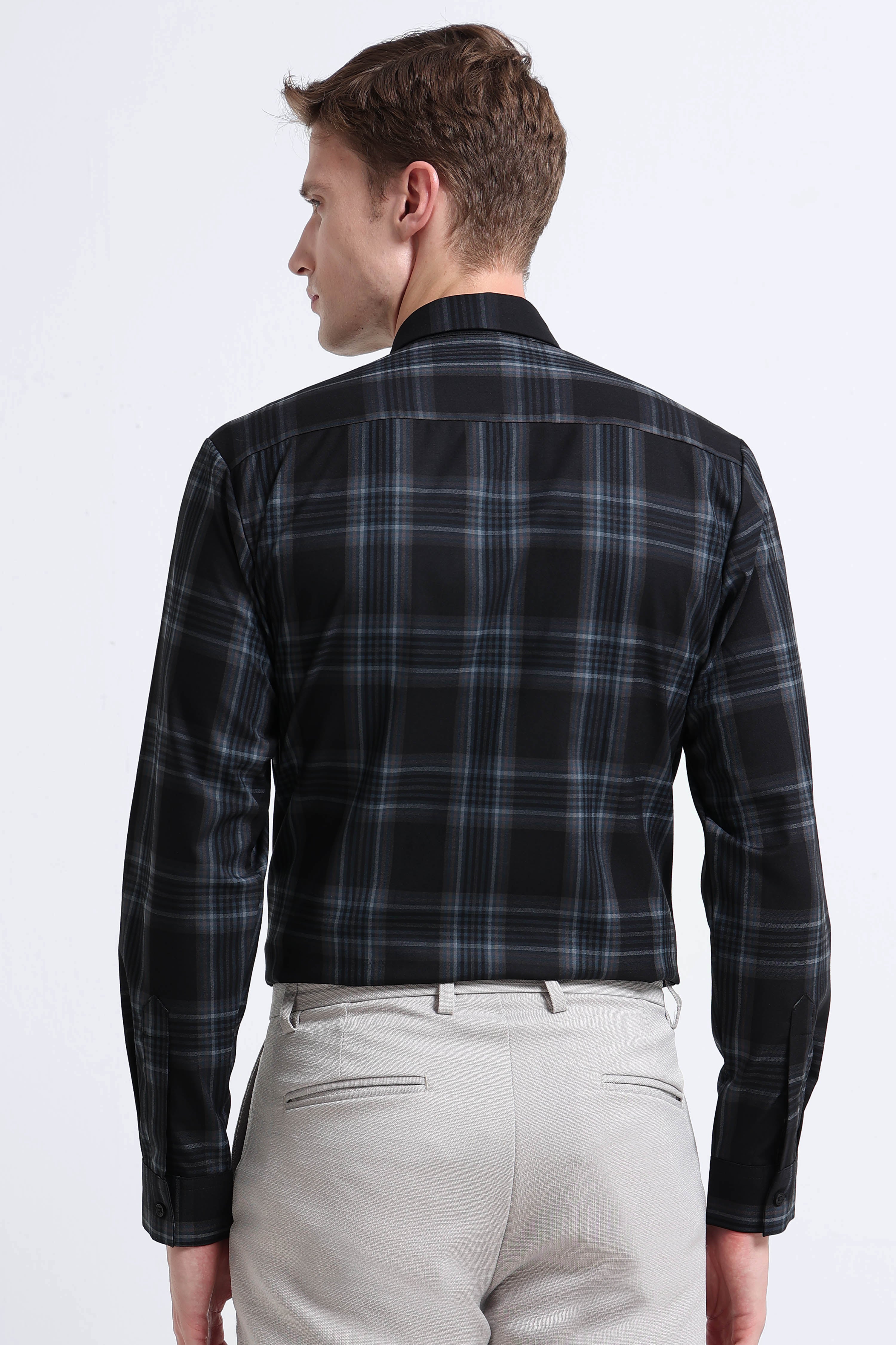 Men Navy Checked Slim Fit Shirt