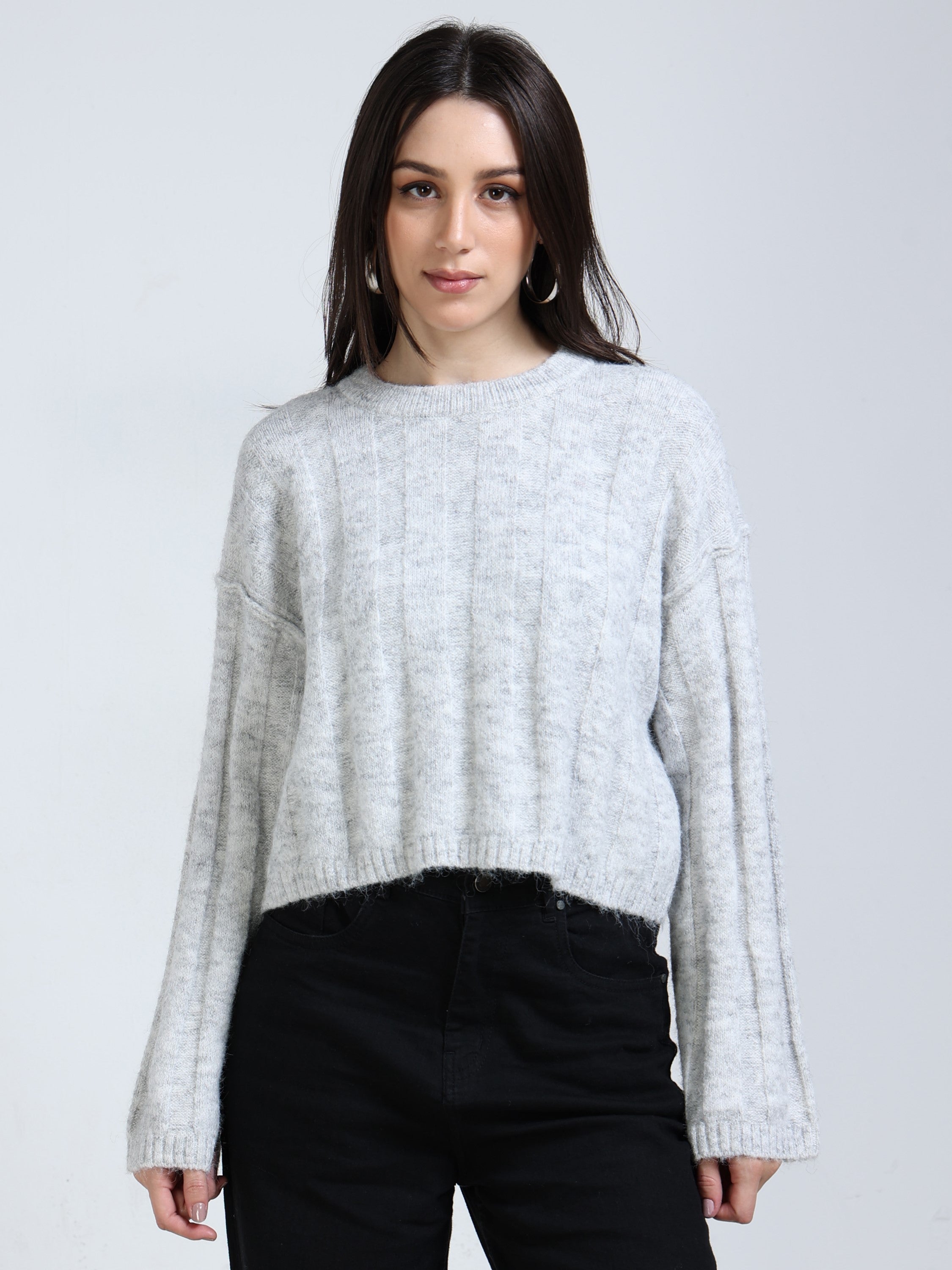 Women Grey Solid Crew Neck Baggy Sweater