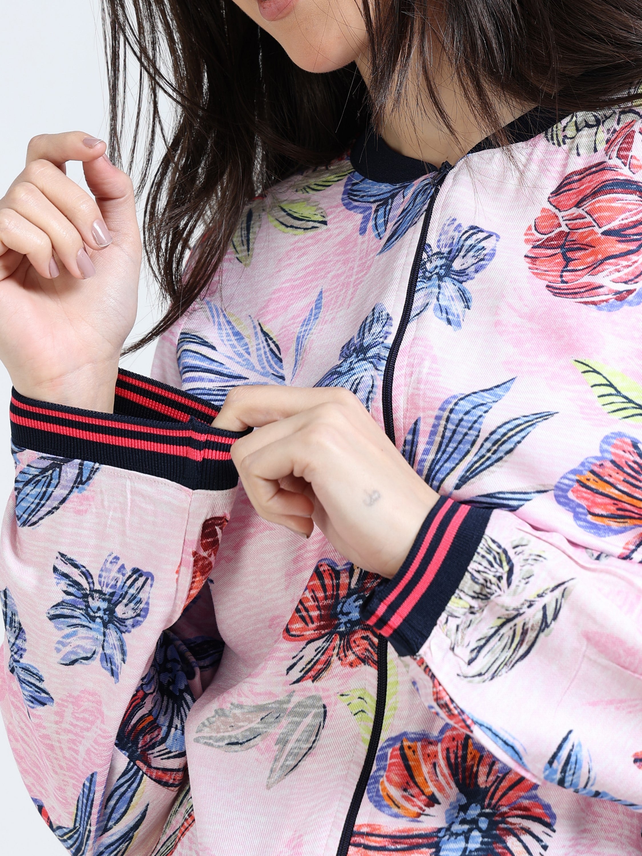 Women Pink Printed Relaxed Fit Jacket