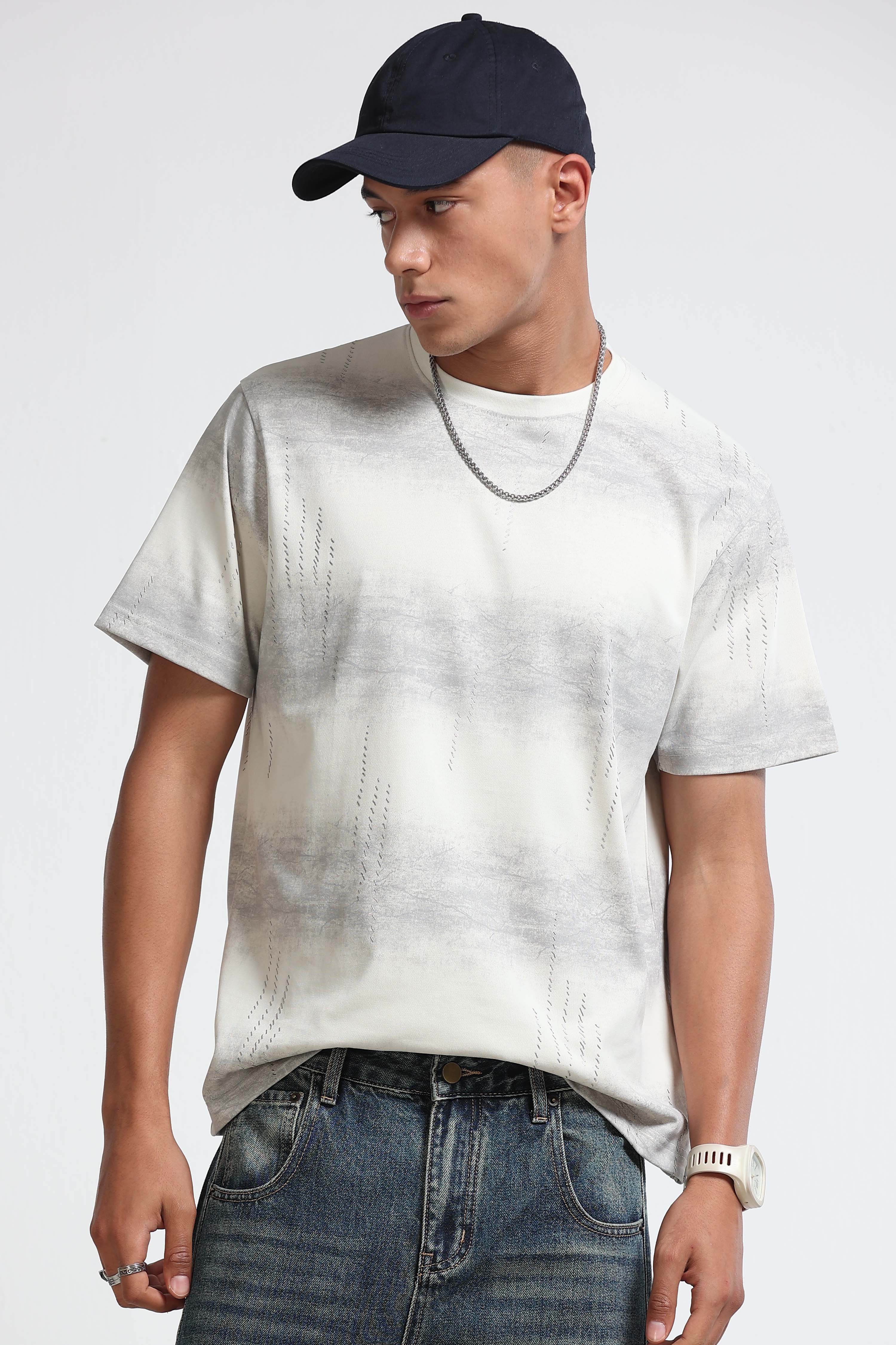 Men Grey Minimal Textured T-Shirt