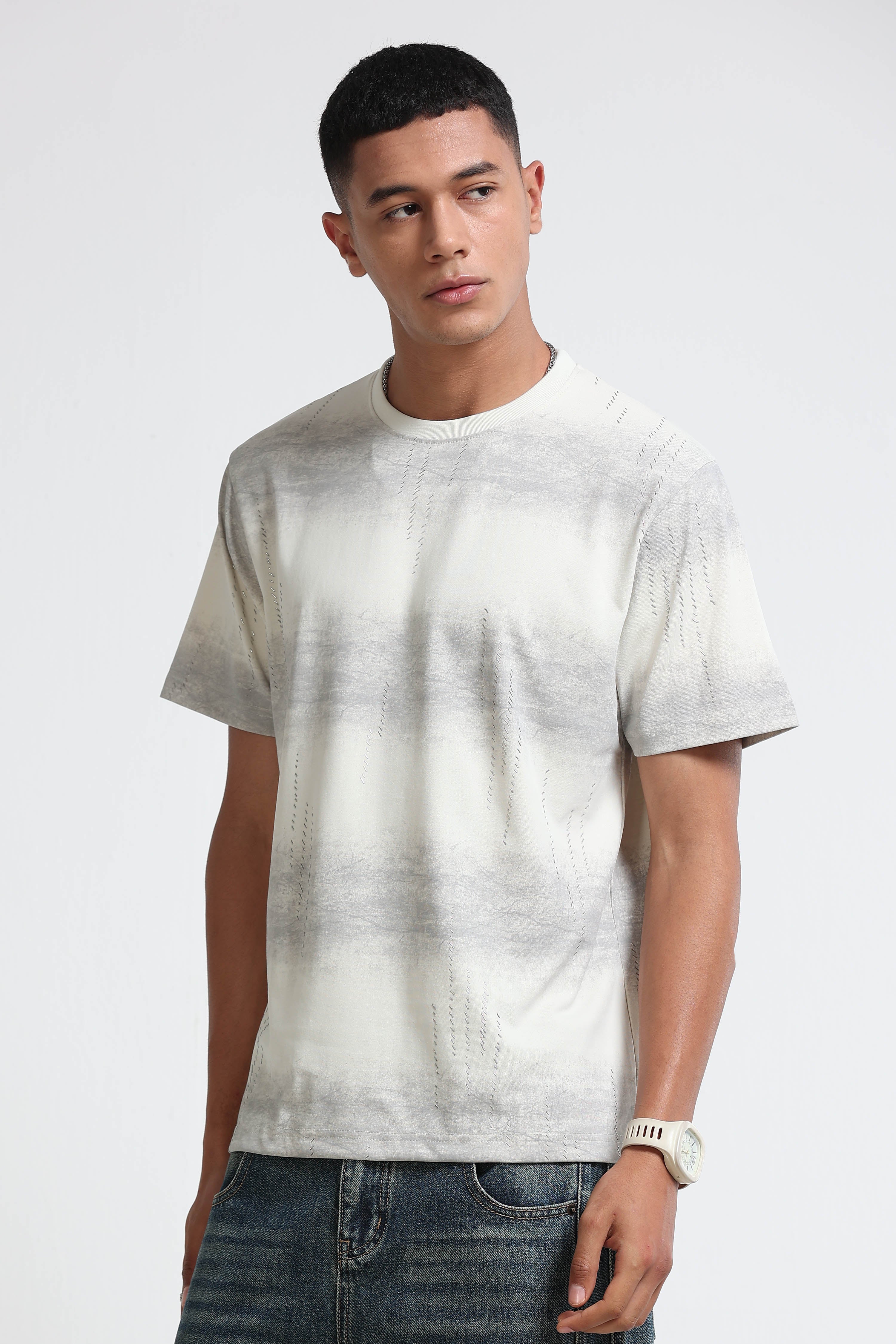 Men Grey Minimal Textured T-Shirt