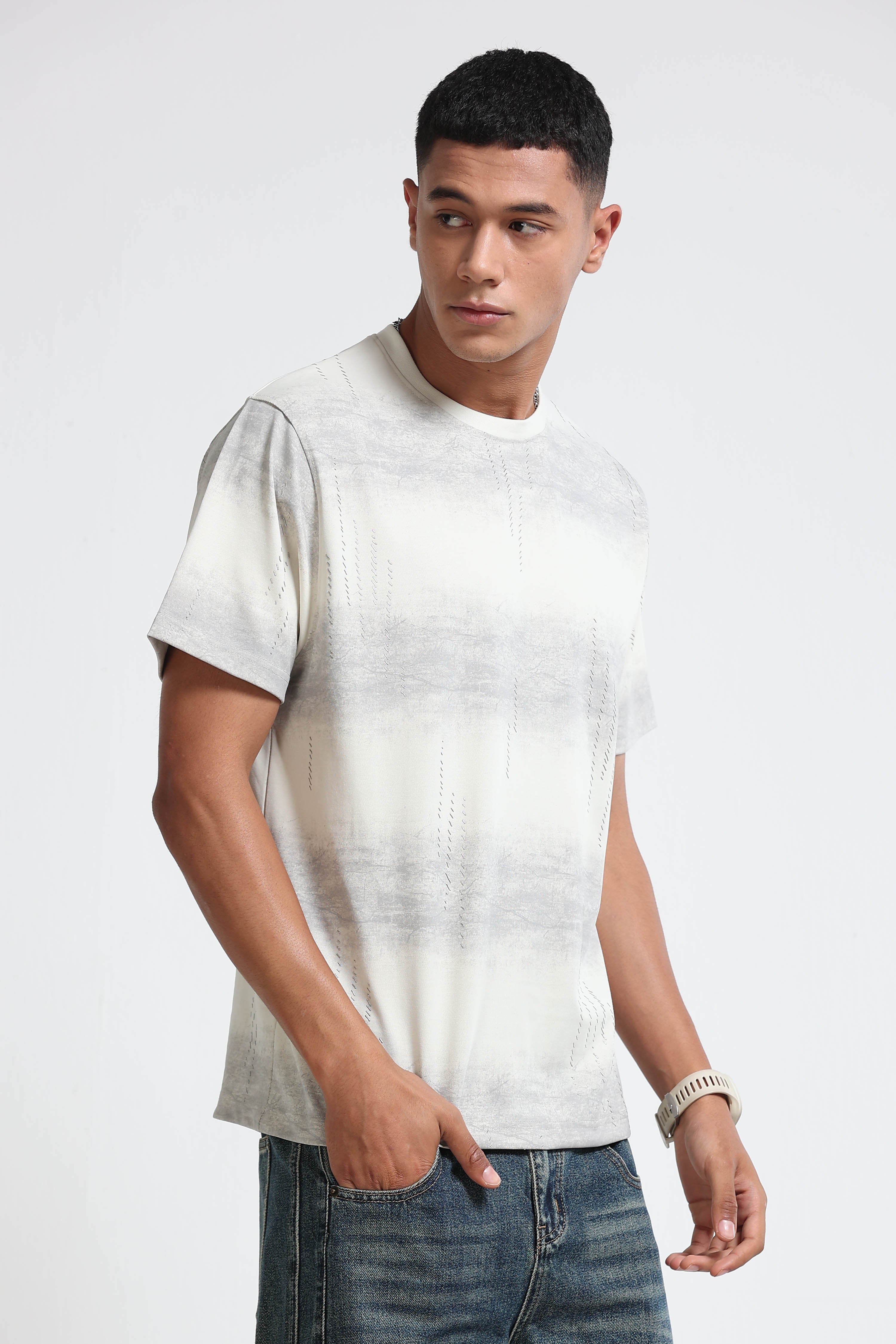 Men Grey Minimal Textured T-Shirt