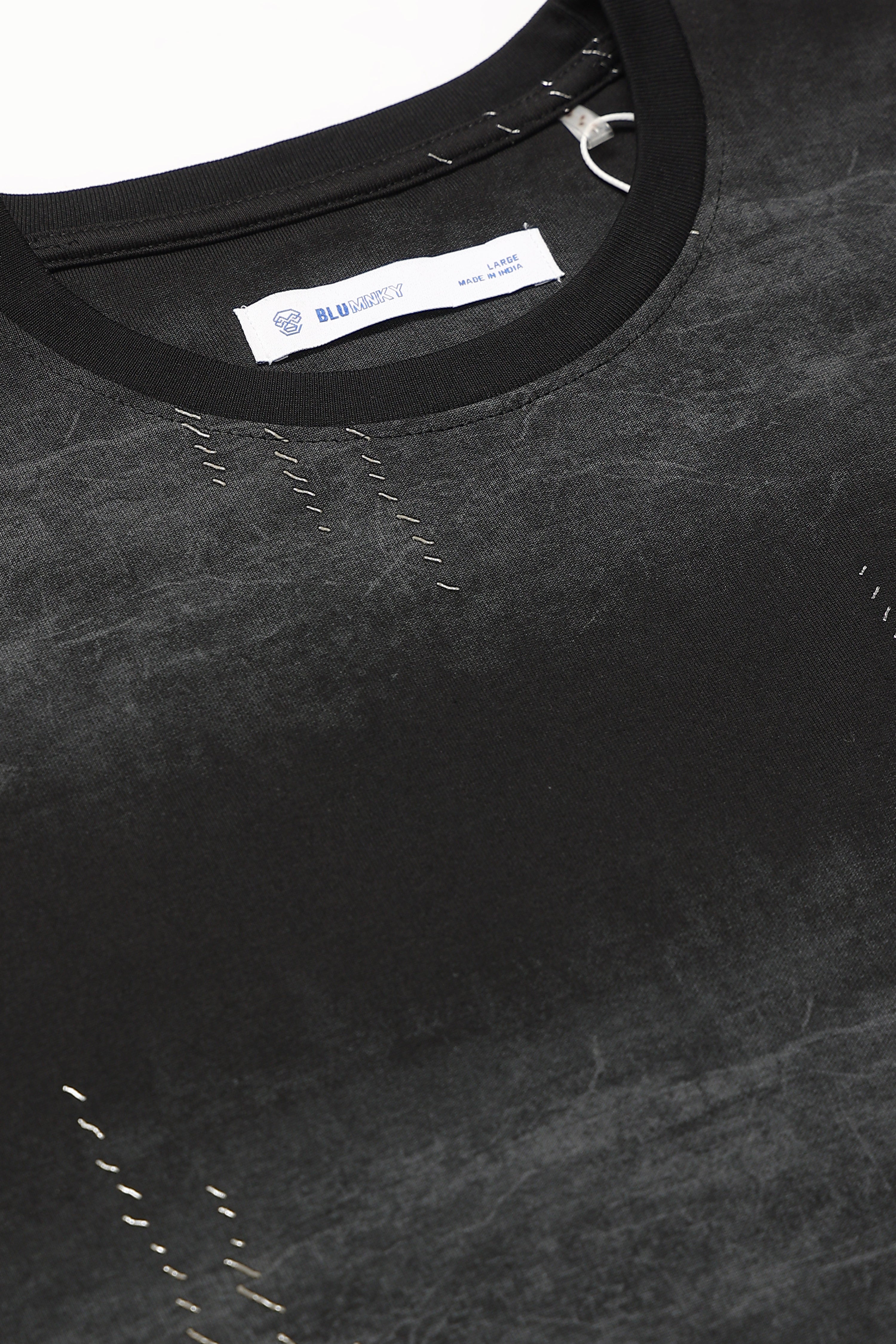 Men Black Minimal Textured T-Shirt