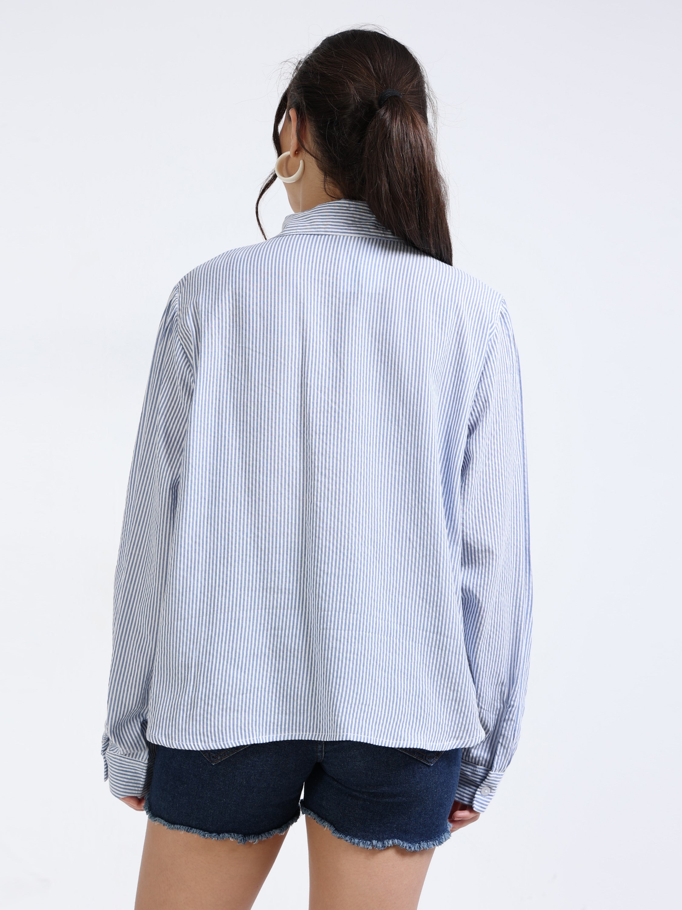 Women Blue See-sucker puff sleeve shirt