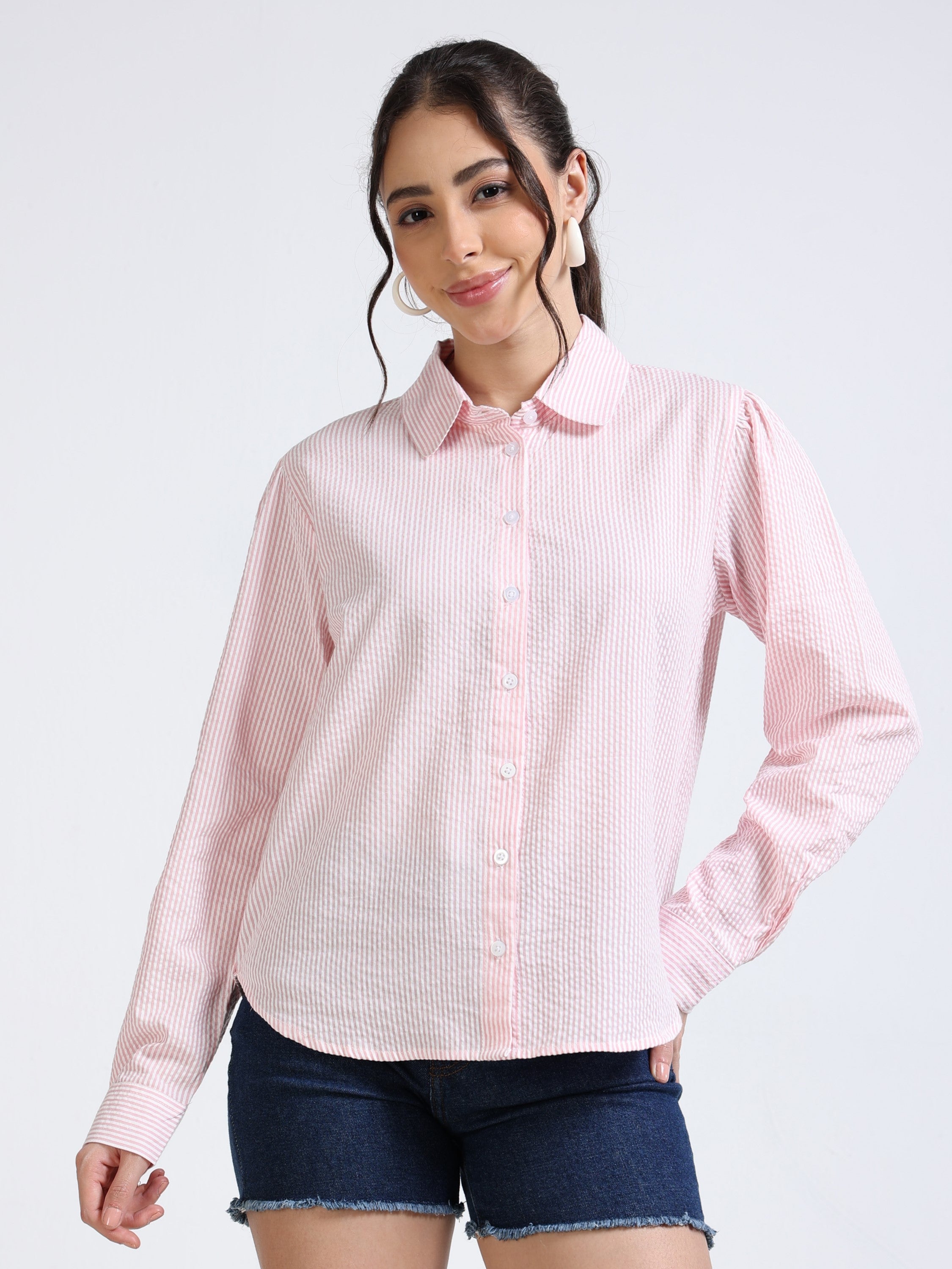 Women Pink See-sucker puff sleeve shirt