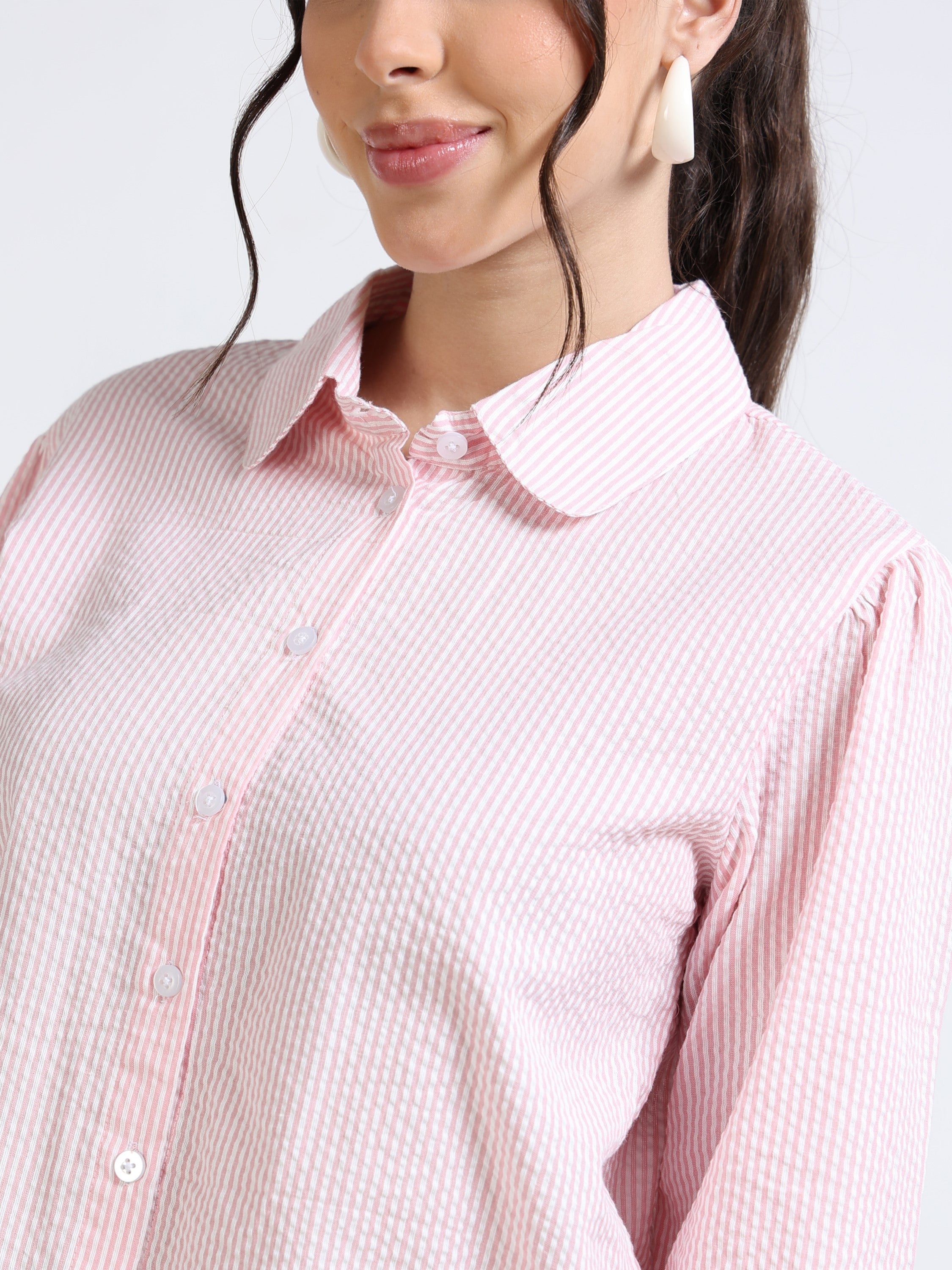 Women Pink See-sucker puff sleeve shirt