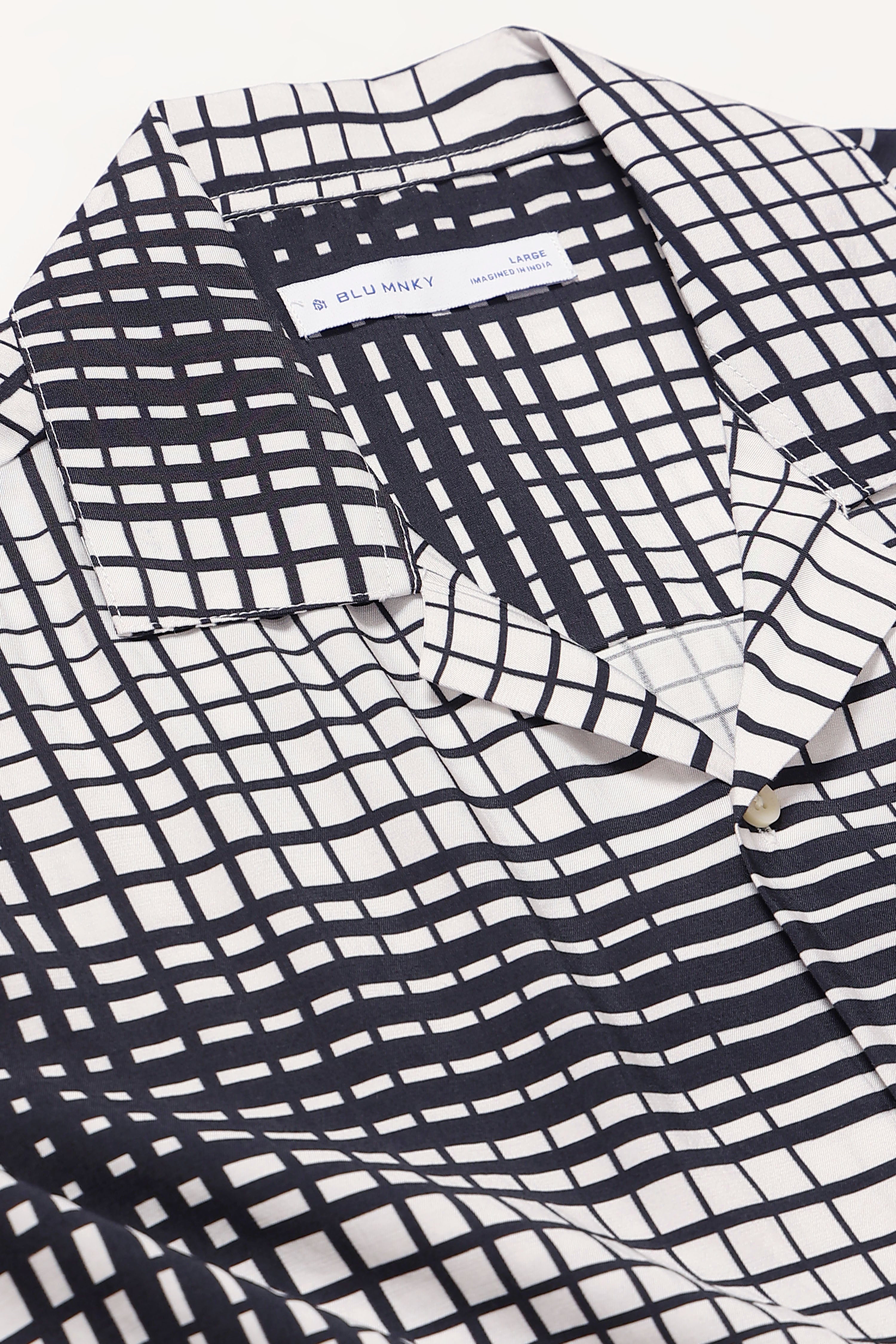 Men Black & White Oversized Panel Print Shirt