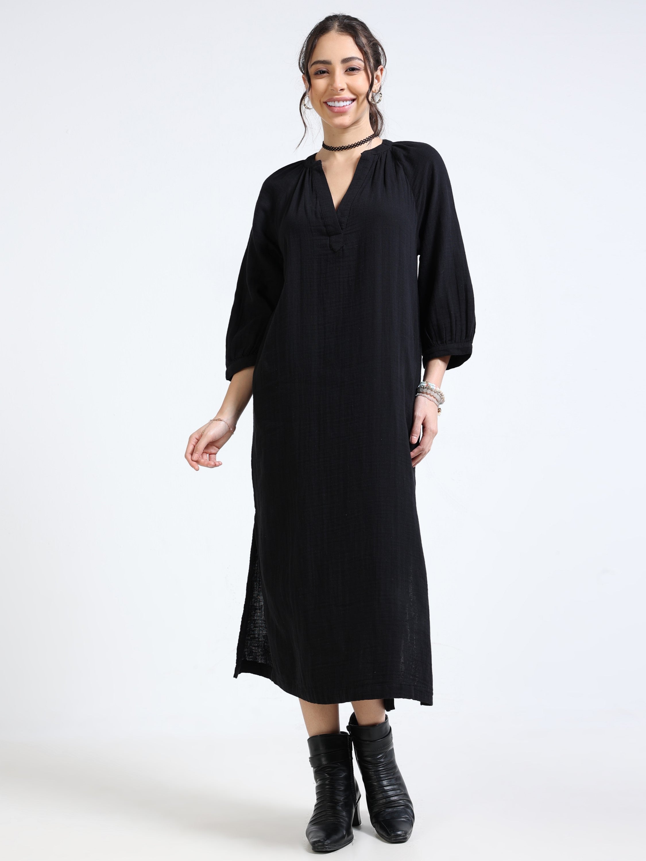 Women Black Oversized Double cloth dress