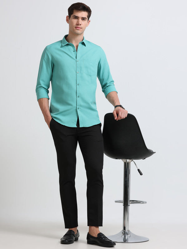 Men Green Solid Polyester Casual Shirts