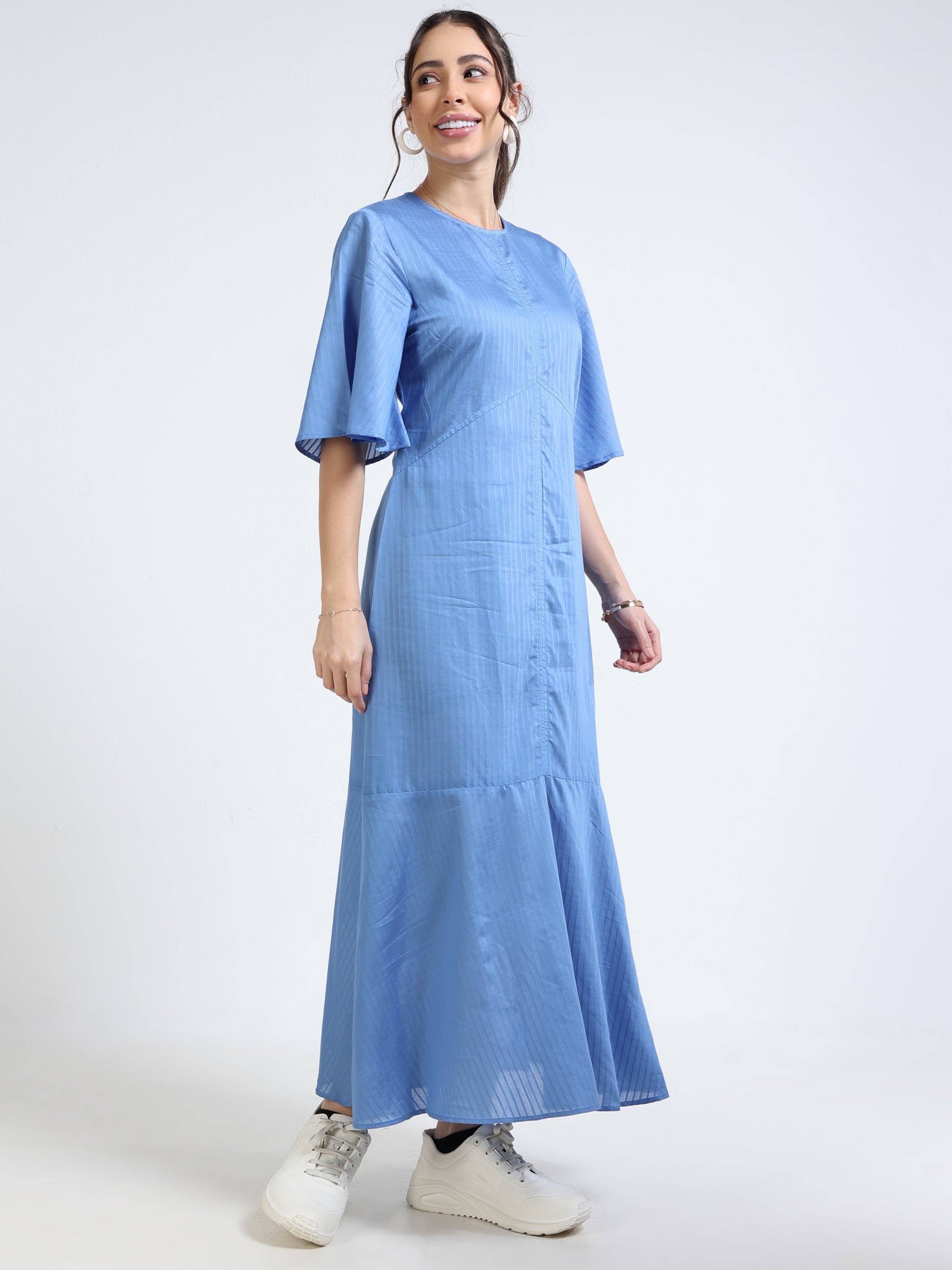 Women Bell Sleeve Maxi Dress