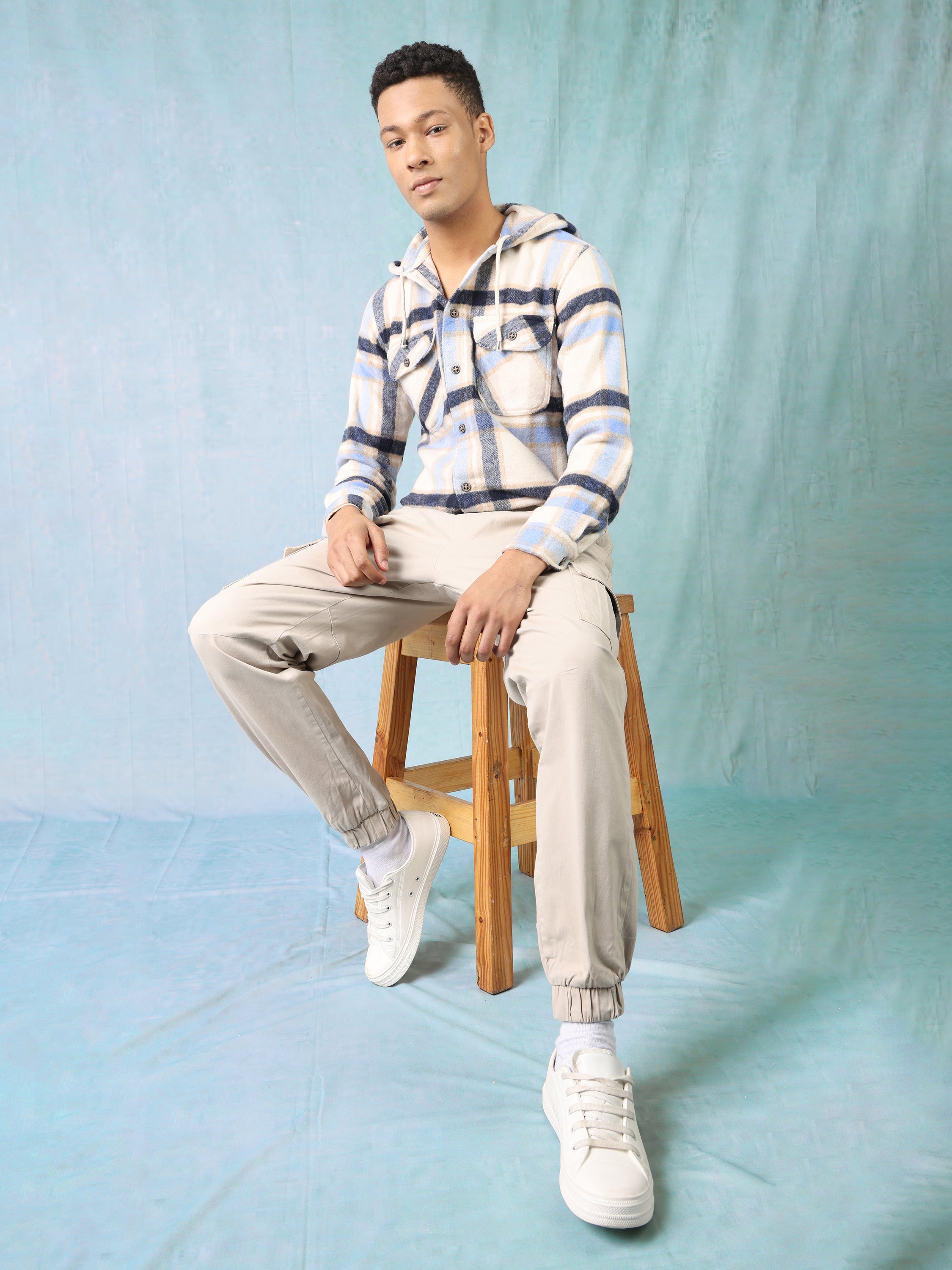 Men Light Beige Mid Rise Cargo Pants